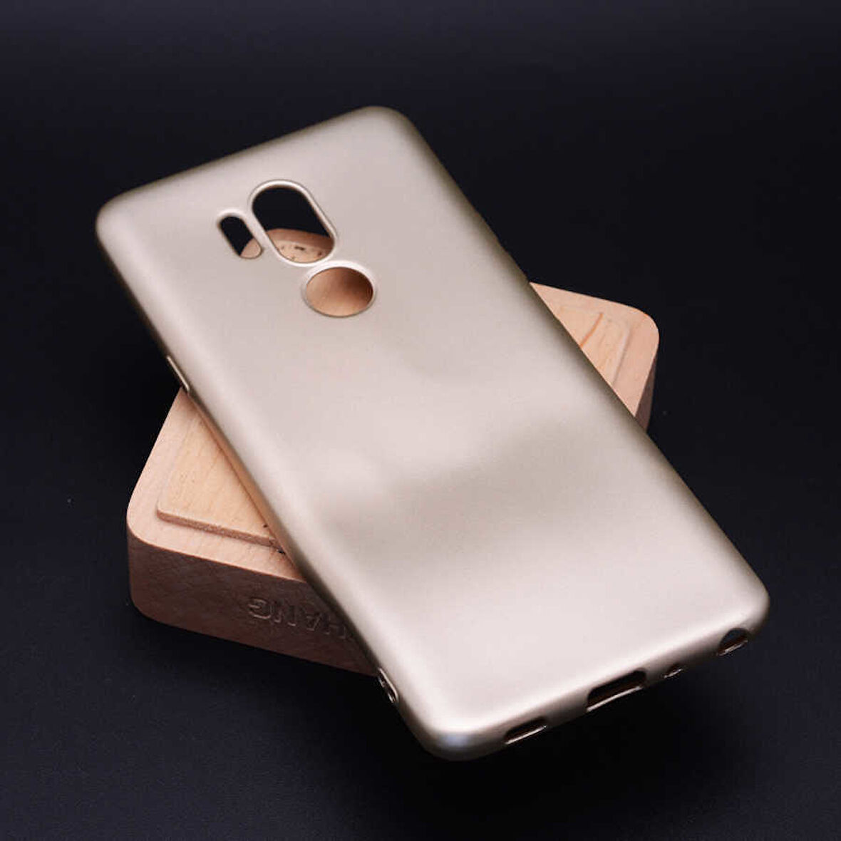 LG G7 Uyumlu Kılıf Esnek ve Darbe Emici Renkli Koruyucu Kapak