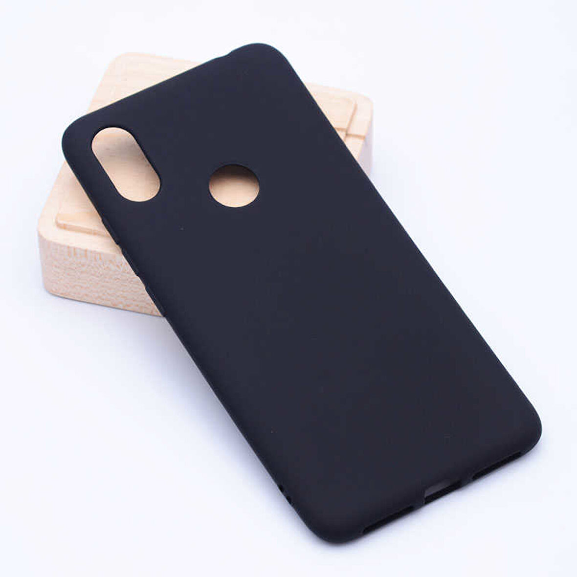 Xiaomi Mi 8 SE Uyumlu Kılıf Esnek ve Darbe Emici Renkli Koruyucu Kapak