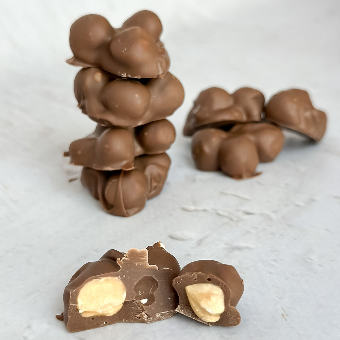 Roche Çikolata Fındıklı Sütlü El Yapımı 