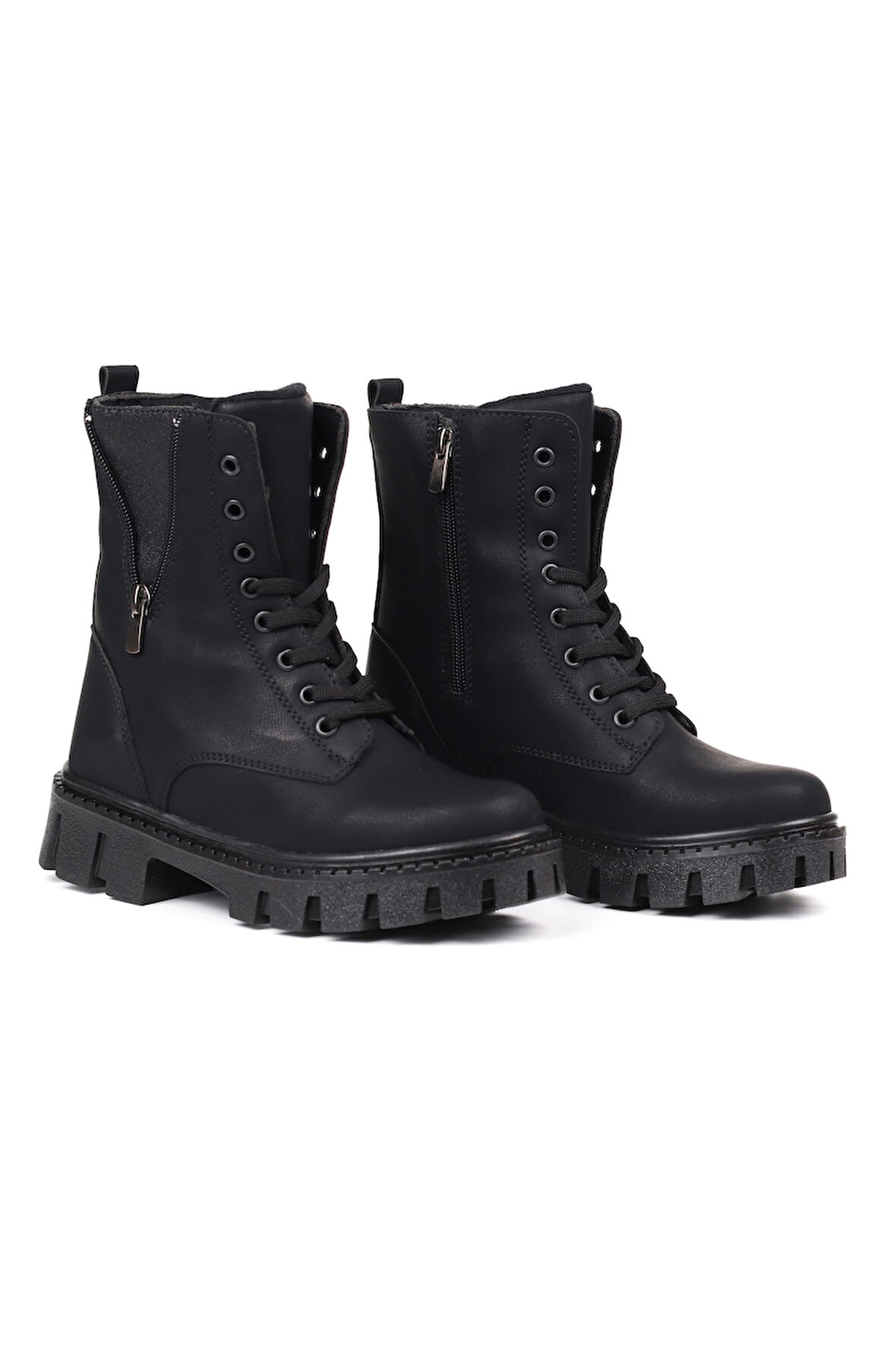 Kadın Siyah Nubuk Fermuar Detaylı Postal Bot – Kalın Taban Fermuarlı Bağcıklı Rahat Günlük Şık ve Dayanıklı