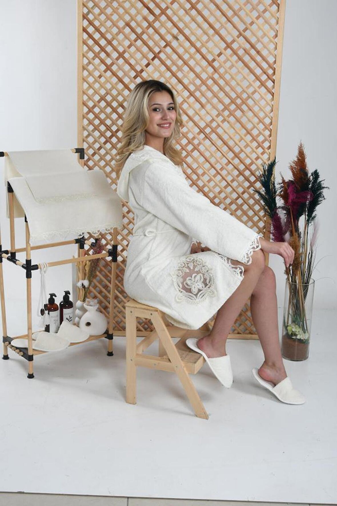 Kelebek Fantezi Bornoz Seti 5 Parça Dantelli Çeyiz Kadın Bornozu