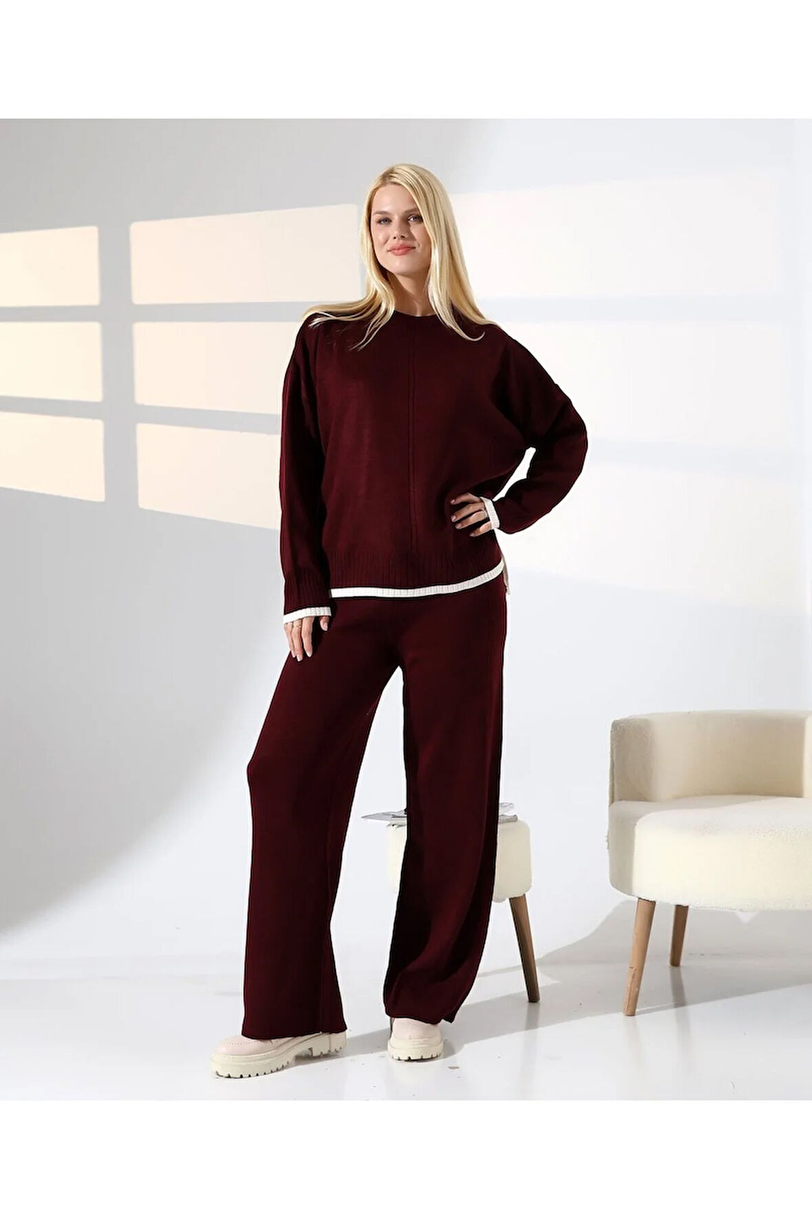 Modern Dokunuş Çizgi Detay Triko Takım