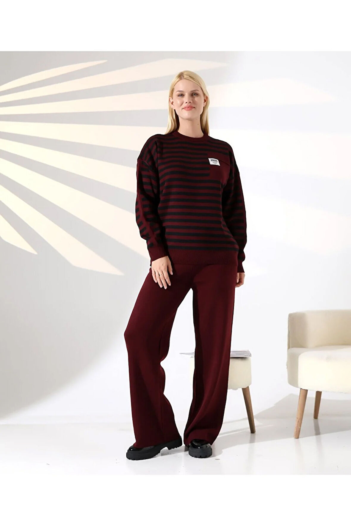 Cep Detaylı Çizgili Triko Takım