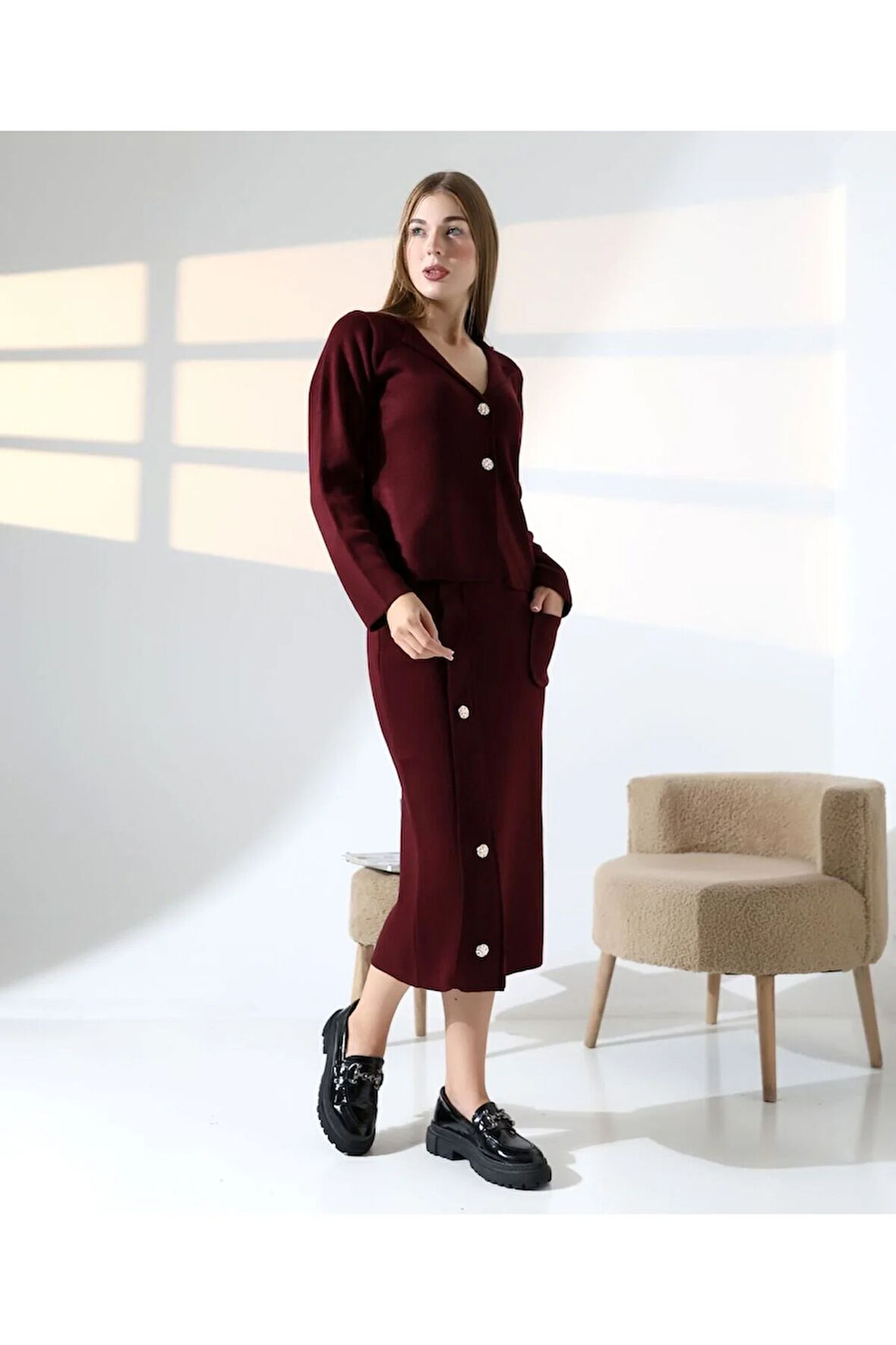 Düğme Detaylı Şık Etekli Triko Takım