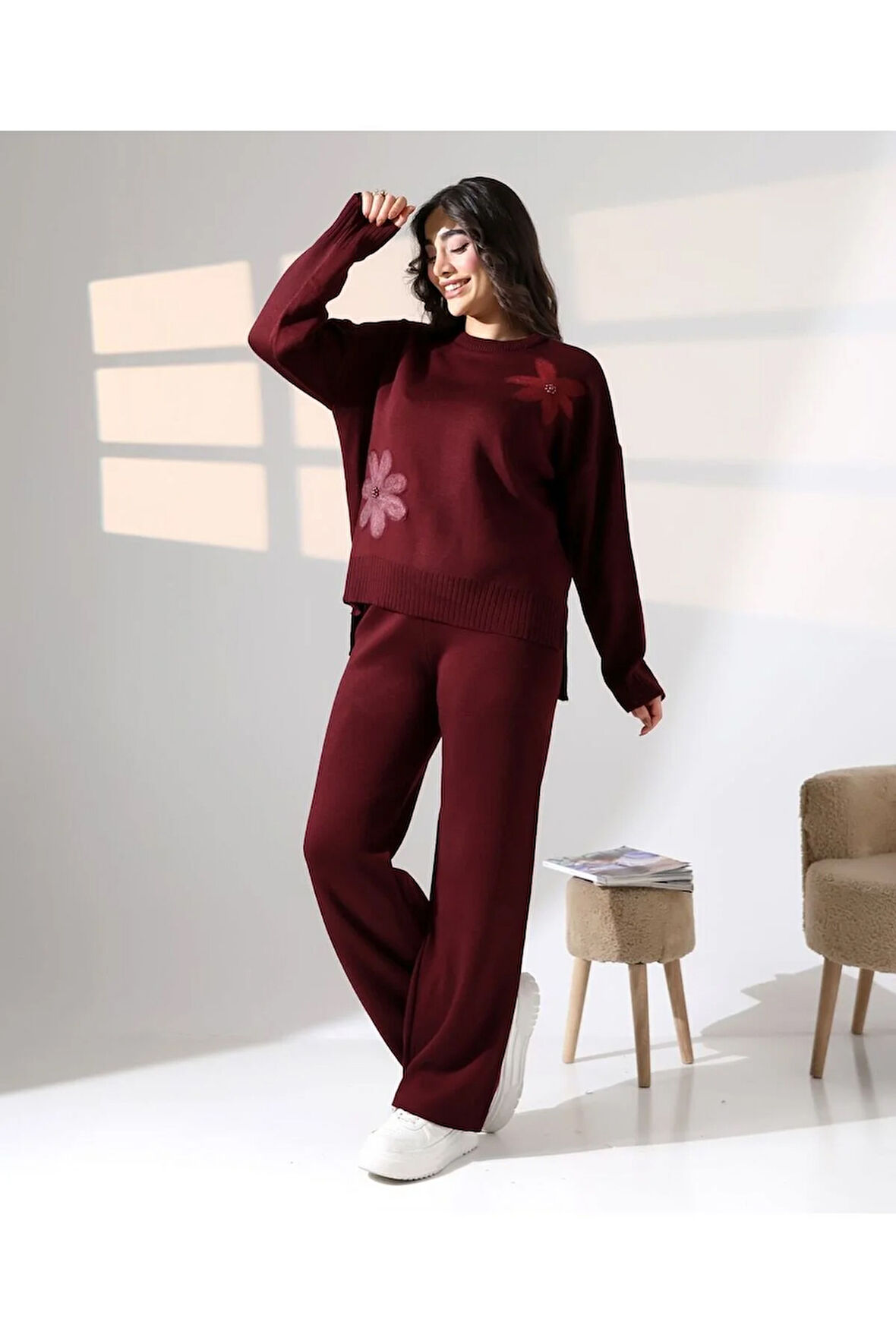 İşleme Detaylı Casual Triko Takım