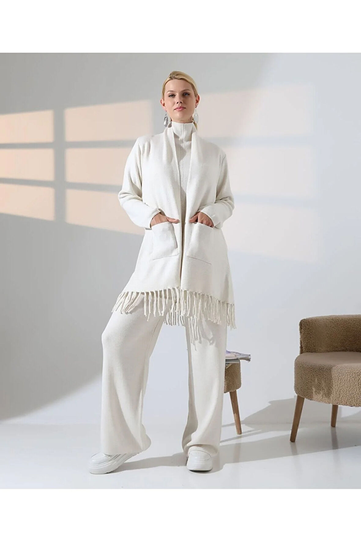 Bohem Şıklık Püskül Detaylı Üçlü Triko Takım