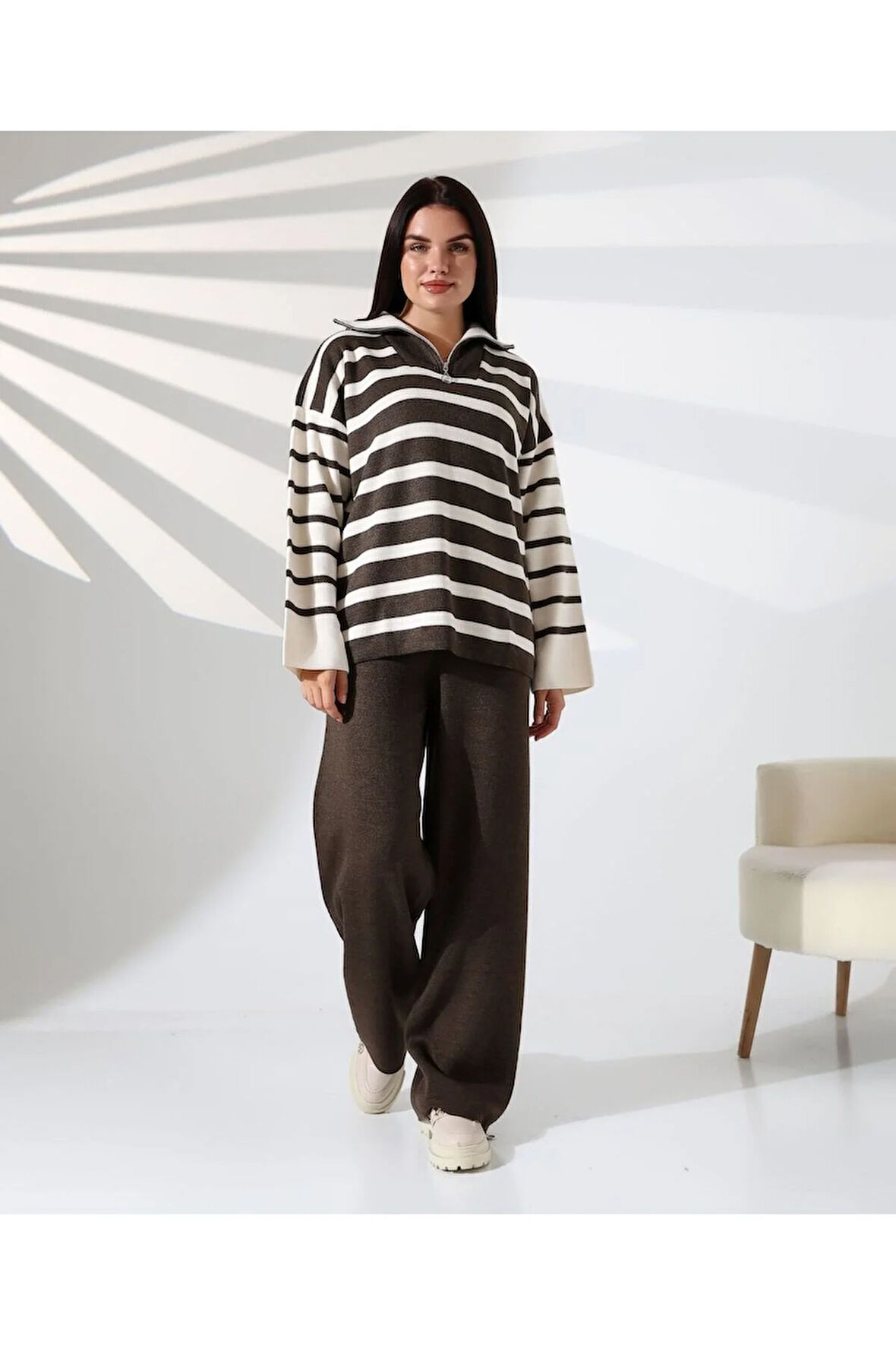 Fermuarlı Yaka Çizgili Sportif Triko Takım