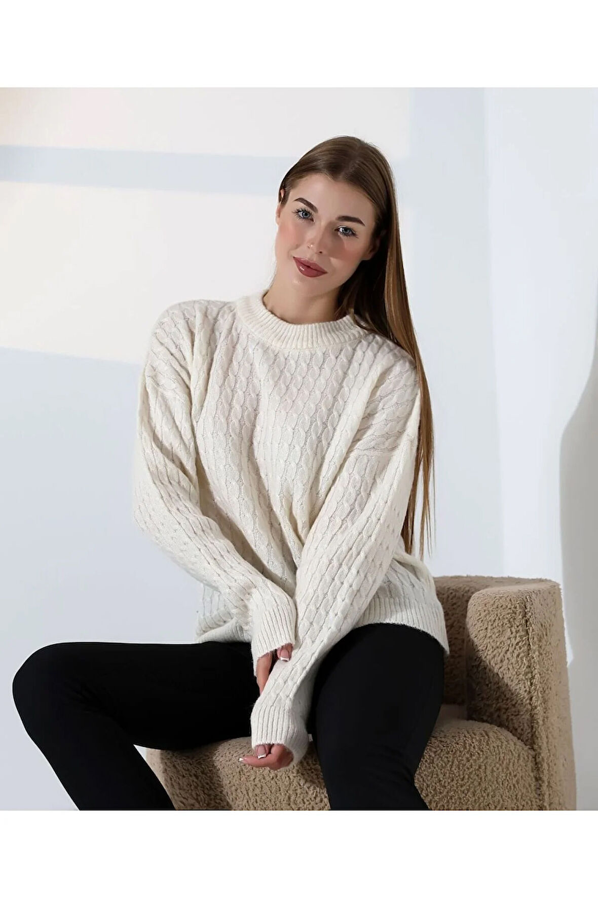 Kontrast Dokulu Örgü Triko Kazak