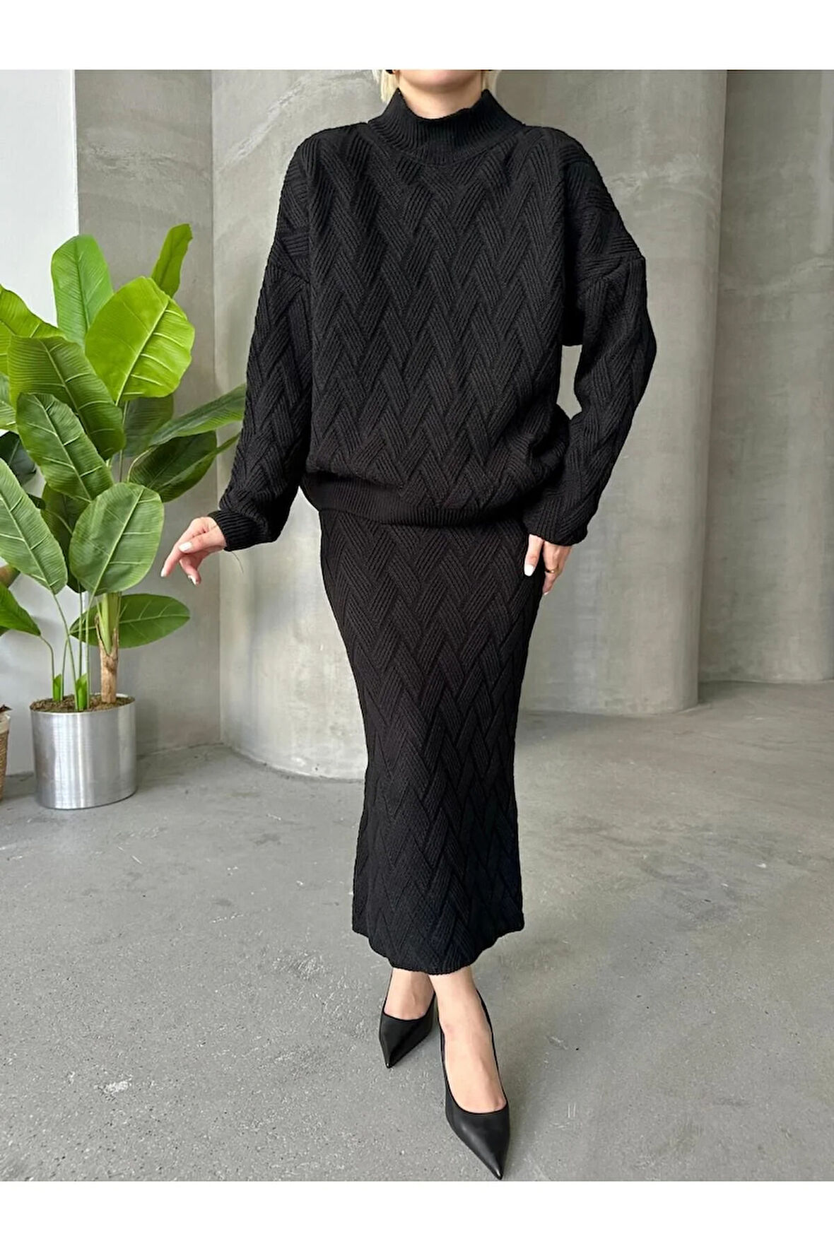 Desenli Etekli Alt Üst Triko Takım