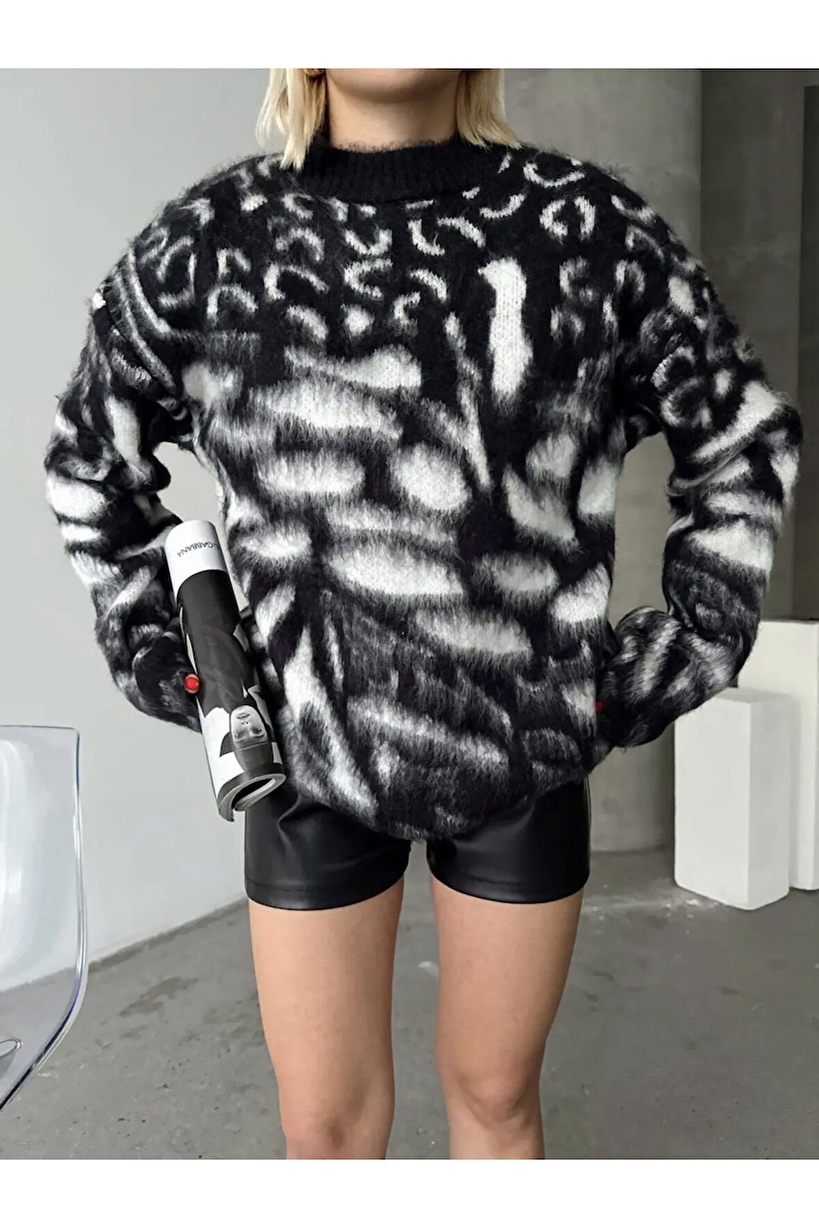 Zebra Desenli Şık Triko Kazak