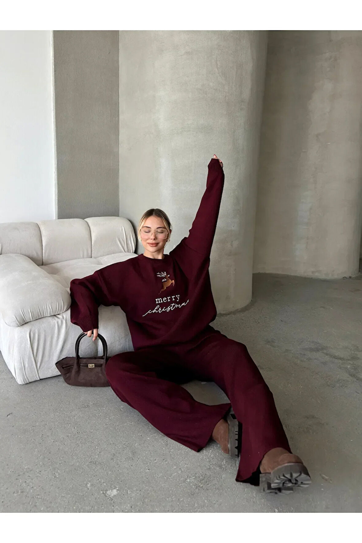 Yılbaşı Temalı Triko Takım – Merry Christmas Yazılı Rahat Kombin