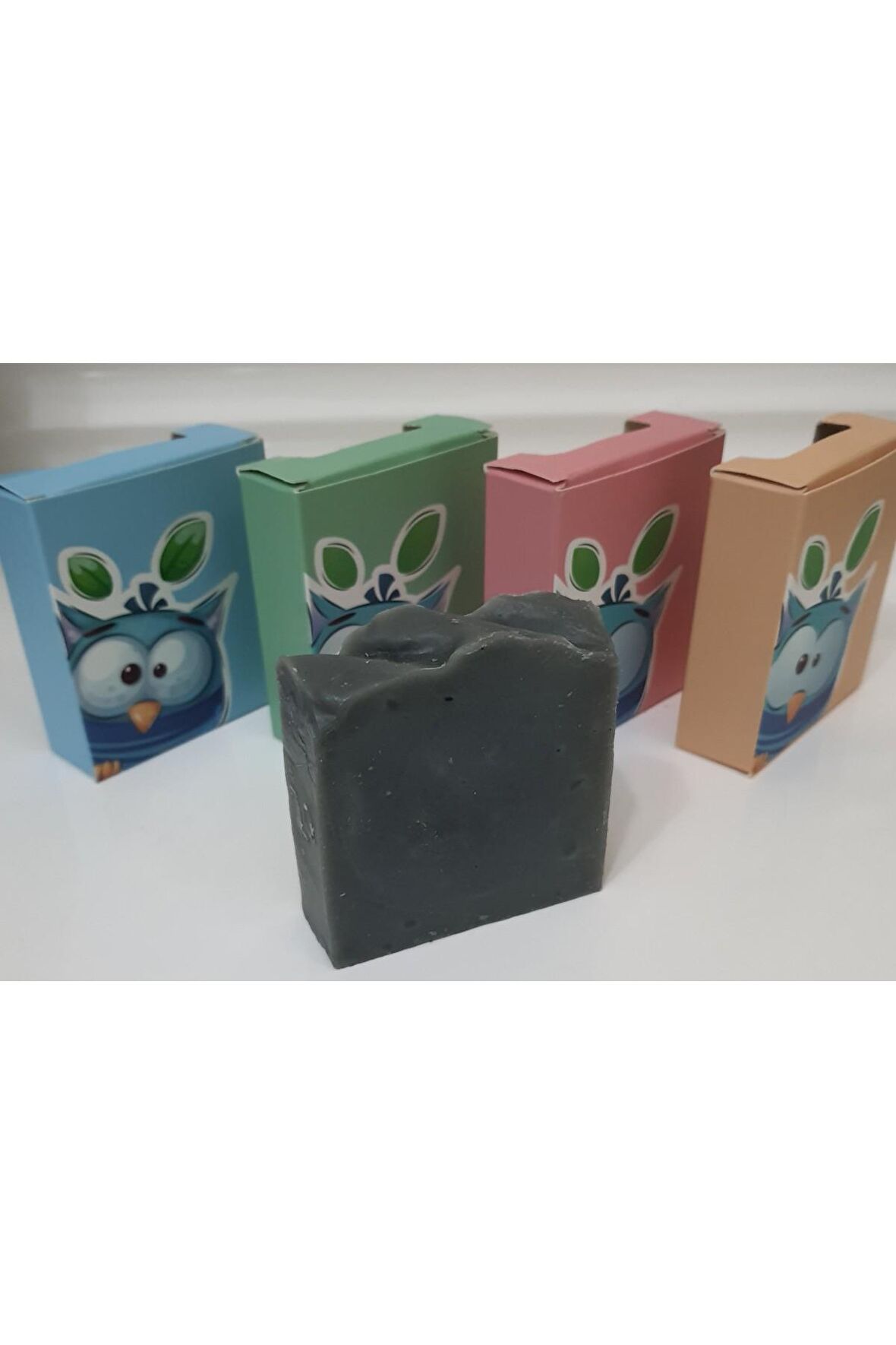 Confused Owl  Organik El Yapımı Kömür  ( Aktif Carbon) Sabunu 1 Adet