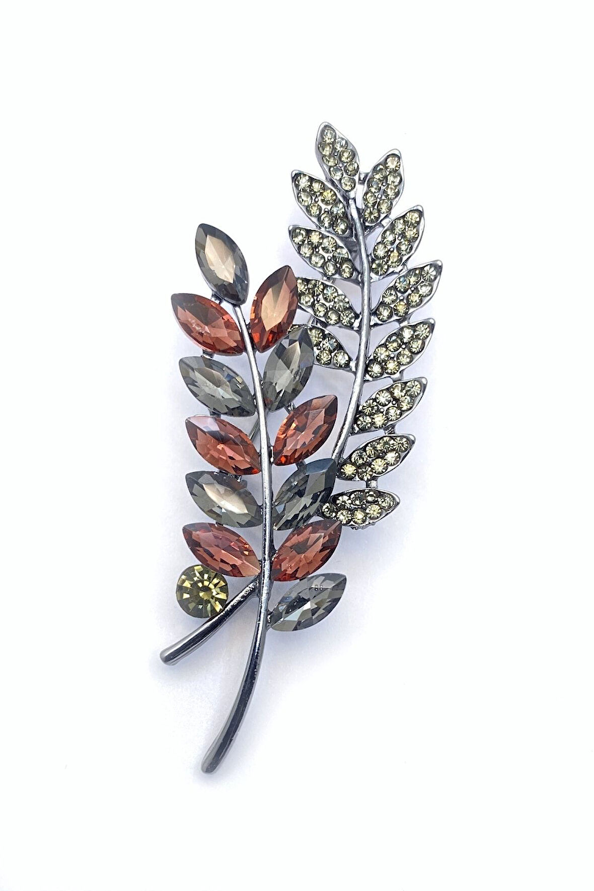 Füme Kırmızı Taşlı Başak Yaprak Broş