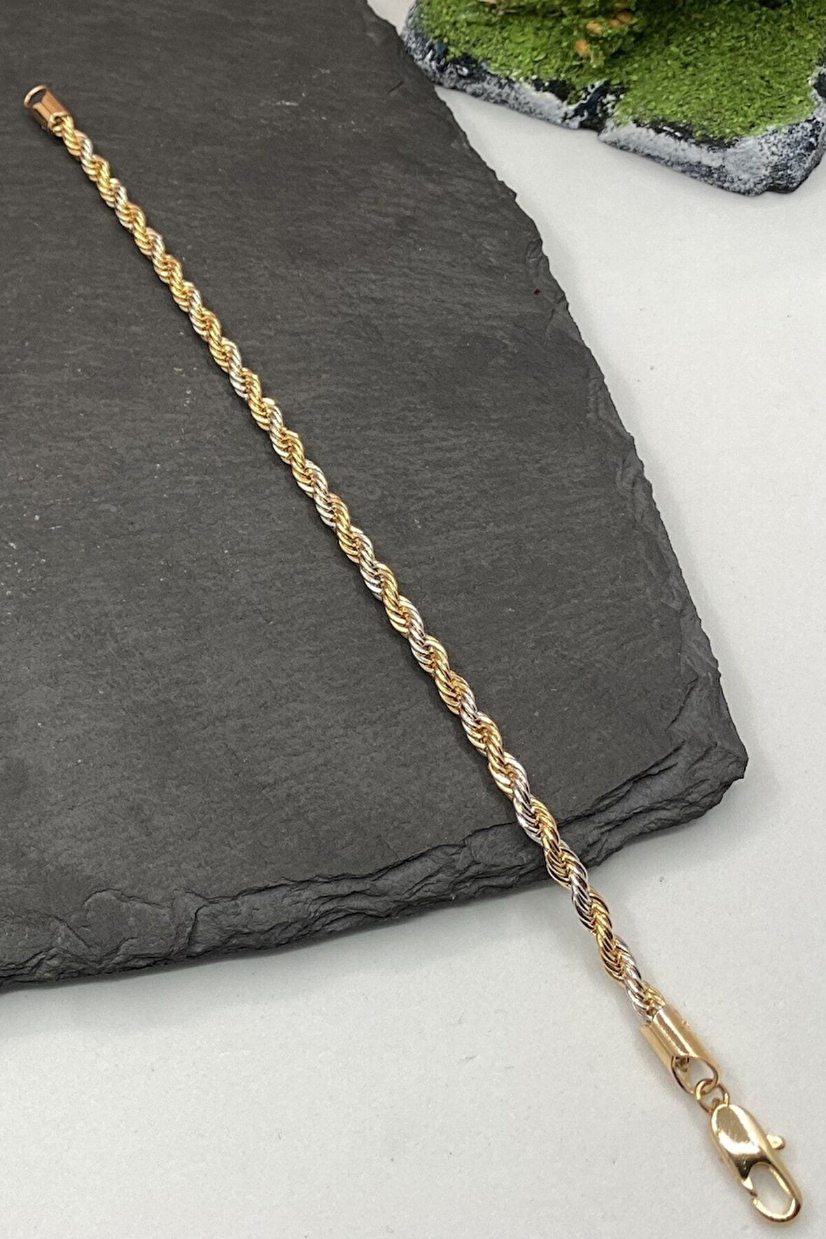 Kadın Altın Renk Vıp Bileklik