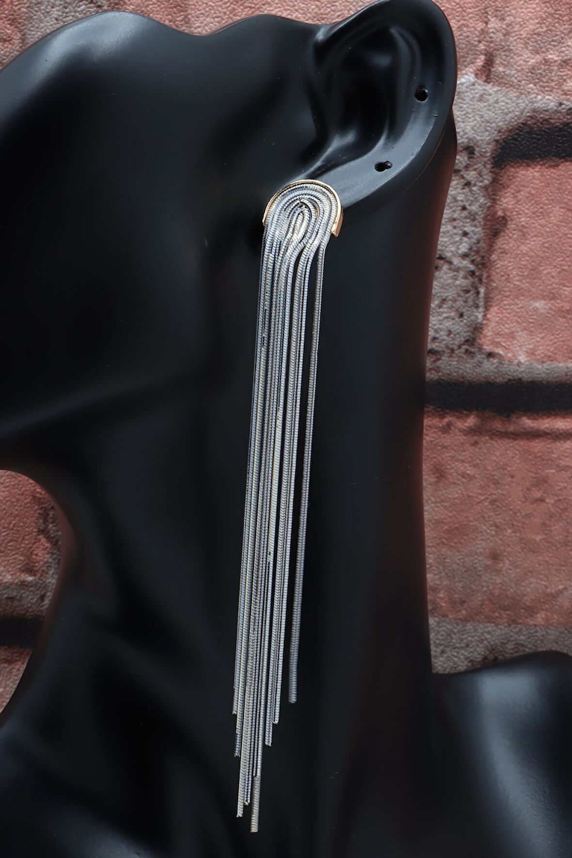 Gümüş ve Altın Renk Sallantılı Küpe