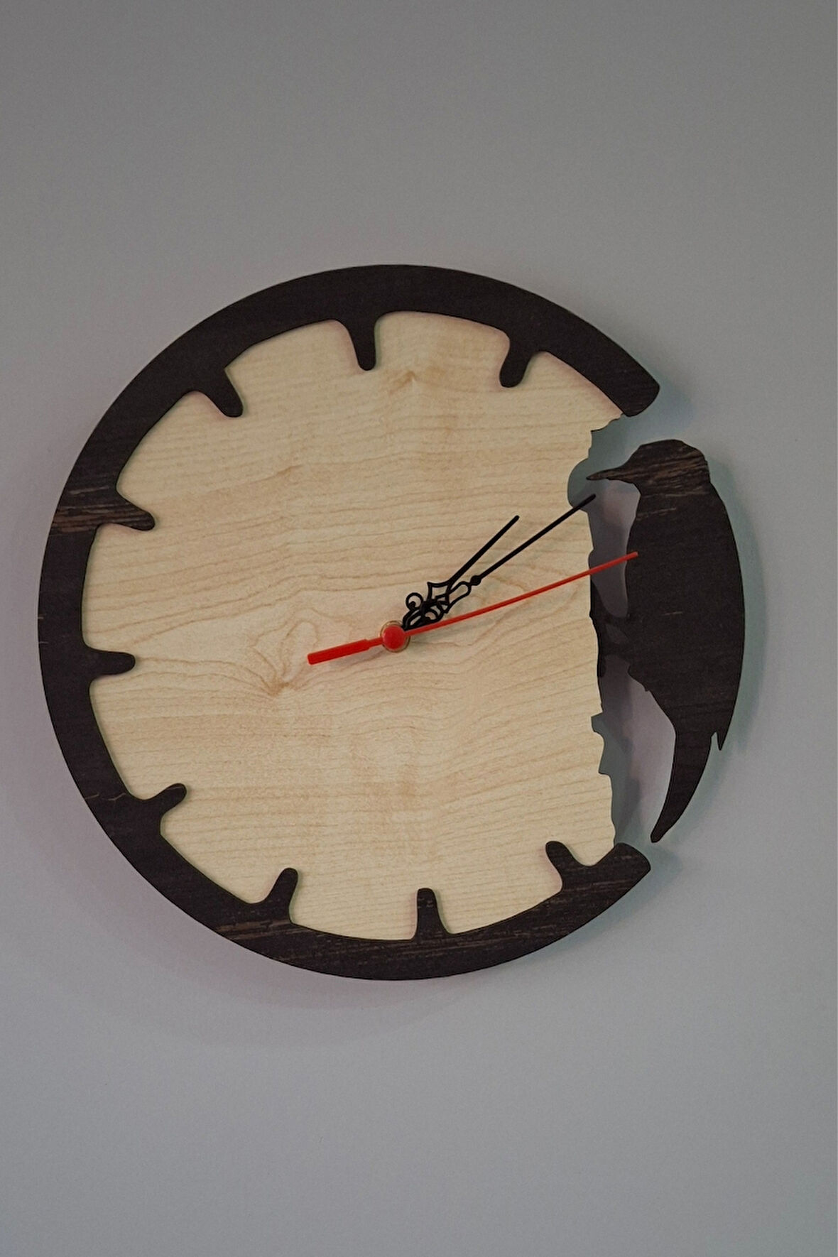 Erdizden Ağaçkakan Şekilli Lazer Kesim Birinci Sınıf Mdf Duvar Saati - Akçaağaç