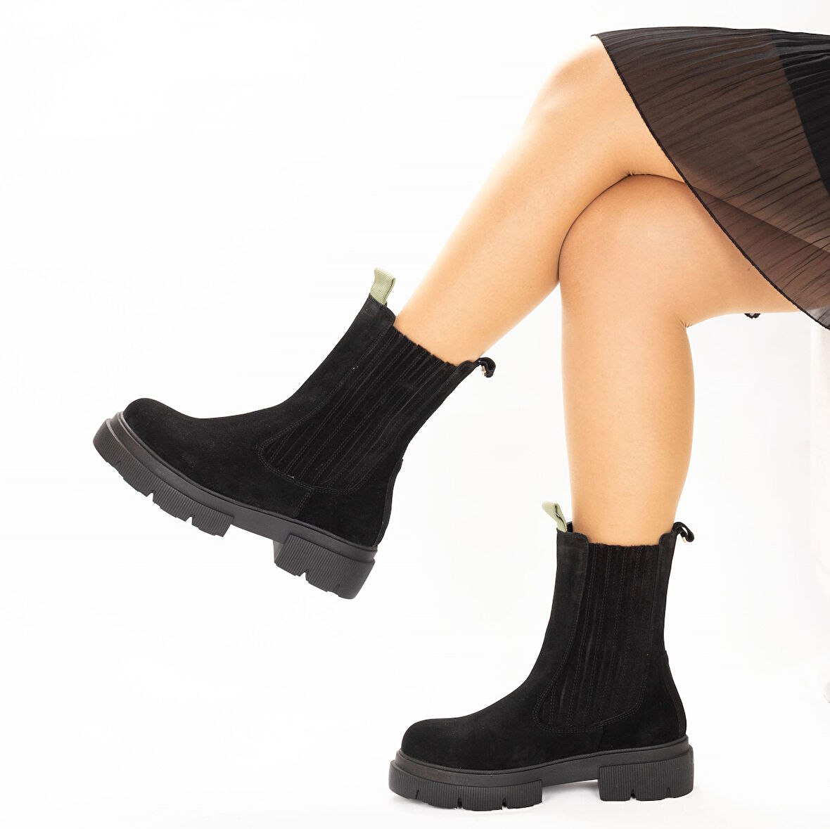 TwoEgoist Kadın Hakiki Süet Deri Kalın Tabanlı Postal Bot - Chelsea