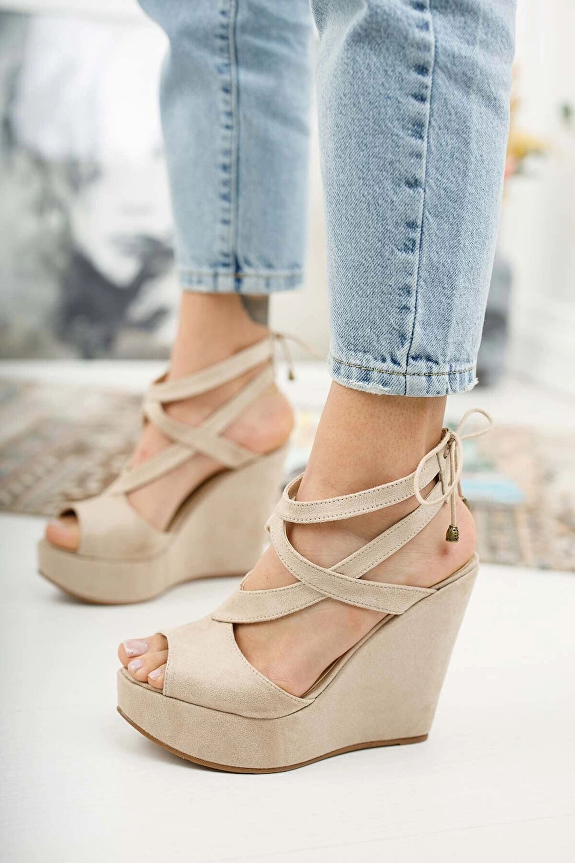 Kadın Moda Arka İpli Dolgu Topuklu Ayakkabı Şık ve Zarif Abiye Ayakkabı