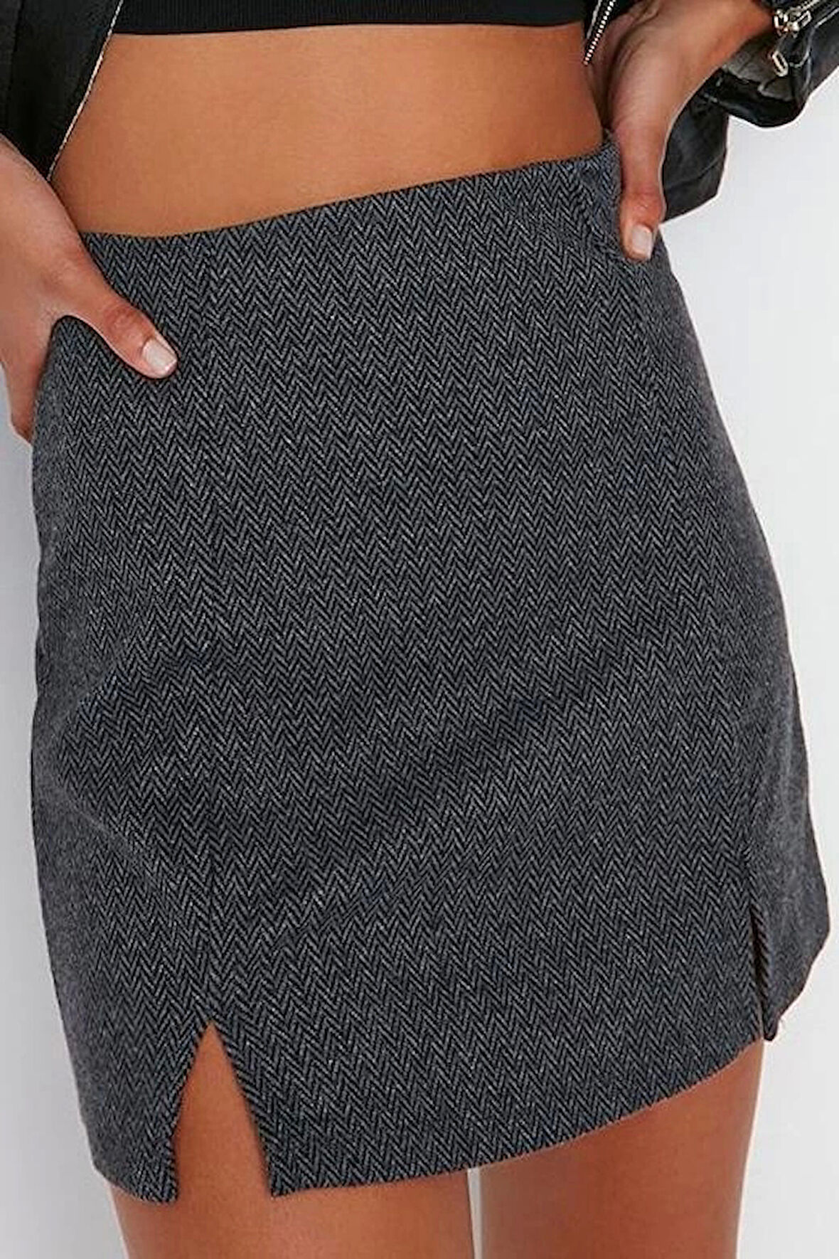 Modern Tarz Astarsız Örme Mini Boy Yırtmaç Detaylı Mini Normal Bel Örme Etek