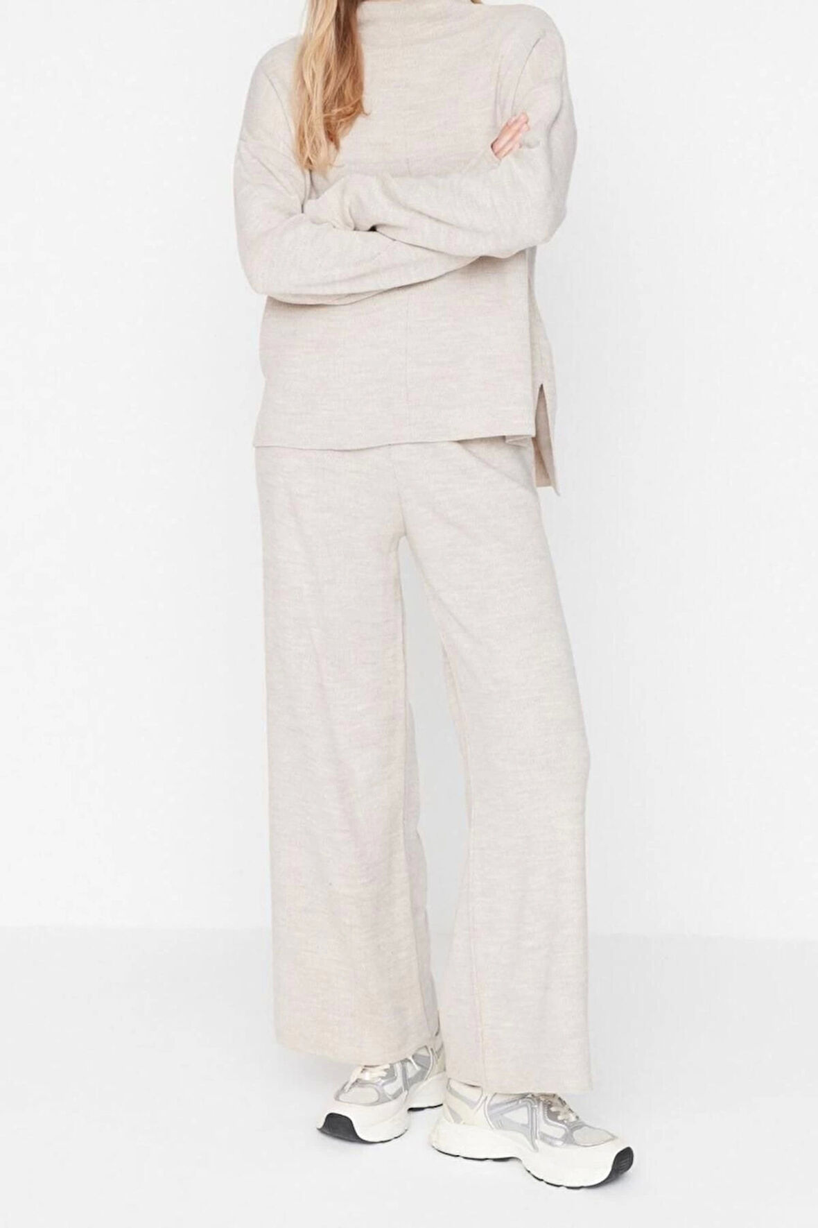 Moda Triko Düz Dik Yaka Düşük Kol Casual Günlük Regular Pantolonlu Triko Alt-Üst Takım