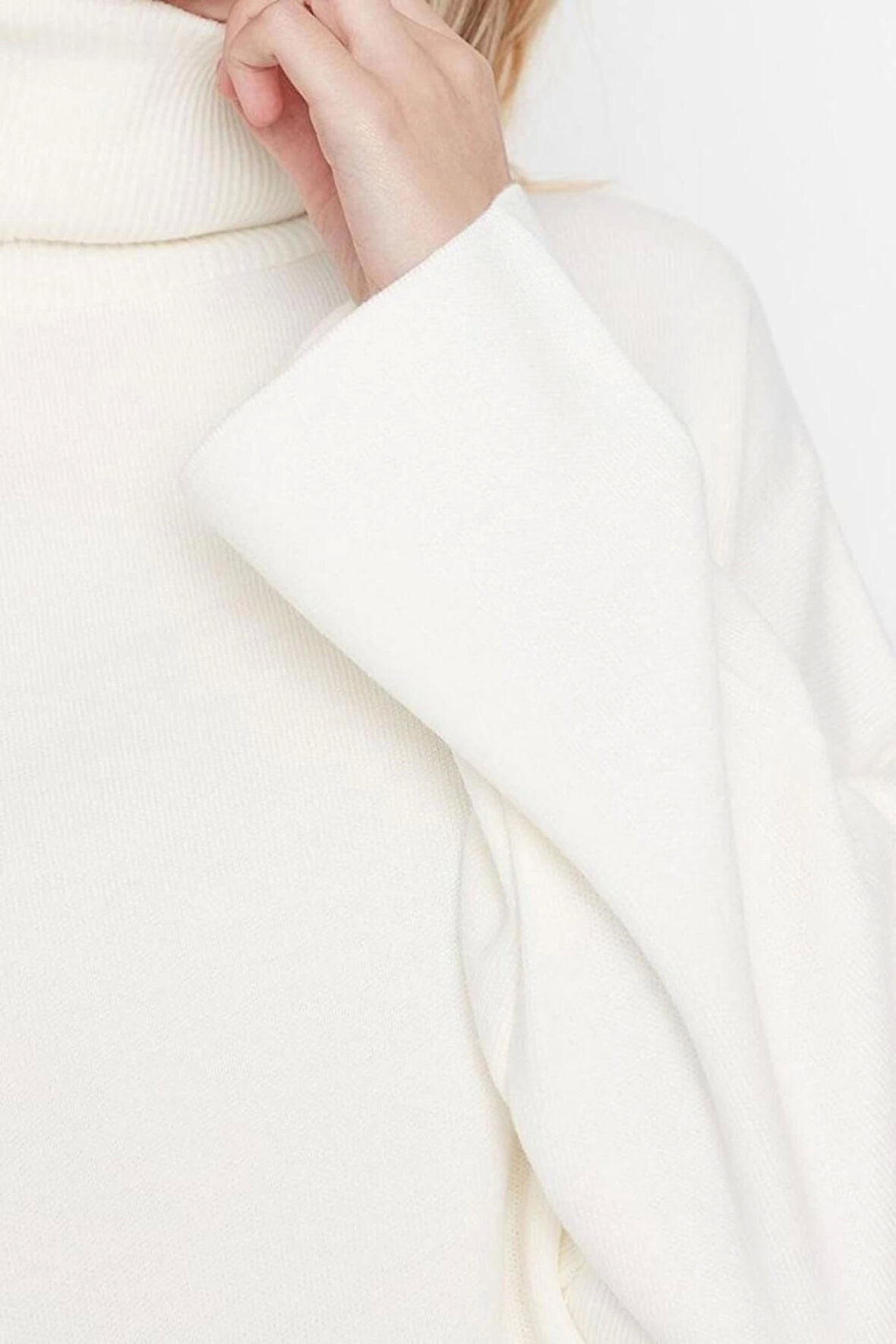 Stil Modern Kadın Regular Standart Kol Balıkçı Yaka Geniş Kalıp Basic Triko Kazak