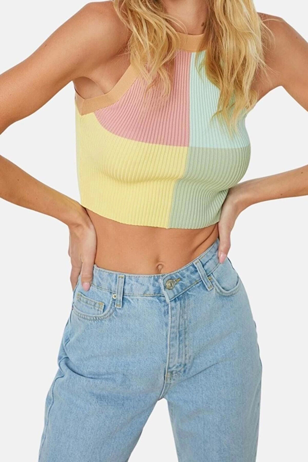 Moda Halter Yaka Triko Slim Renk Bloklu Desen Casual Günlük Crop Kolsuz Bluz