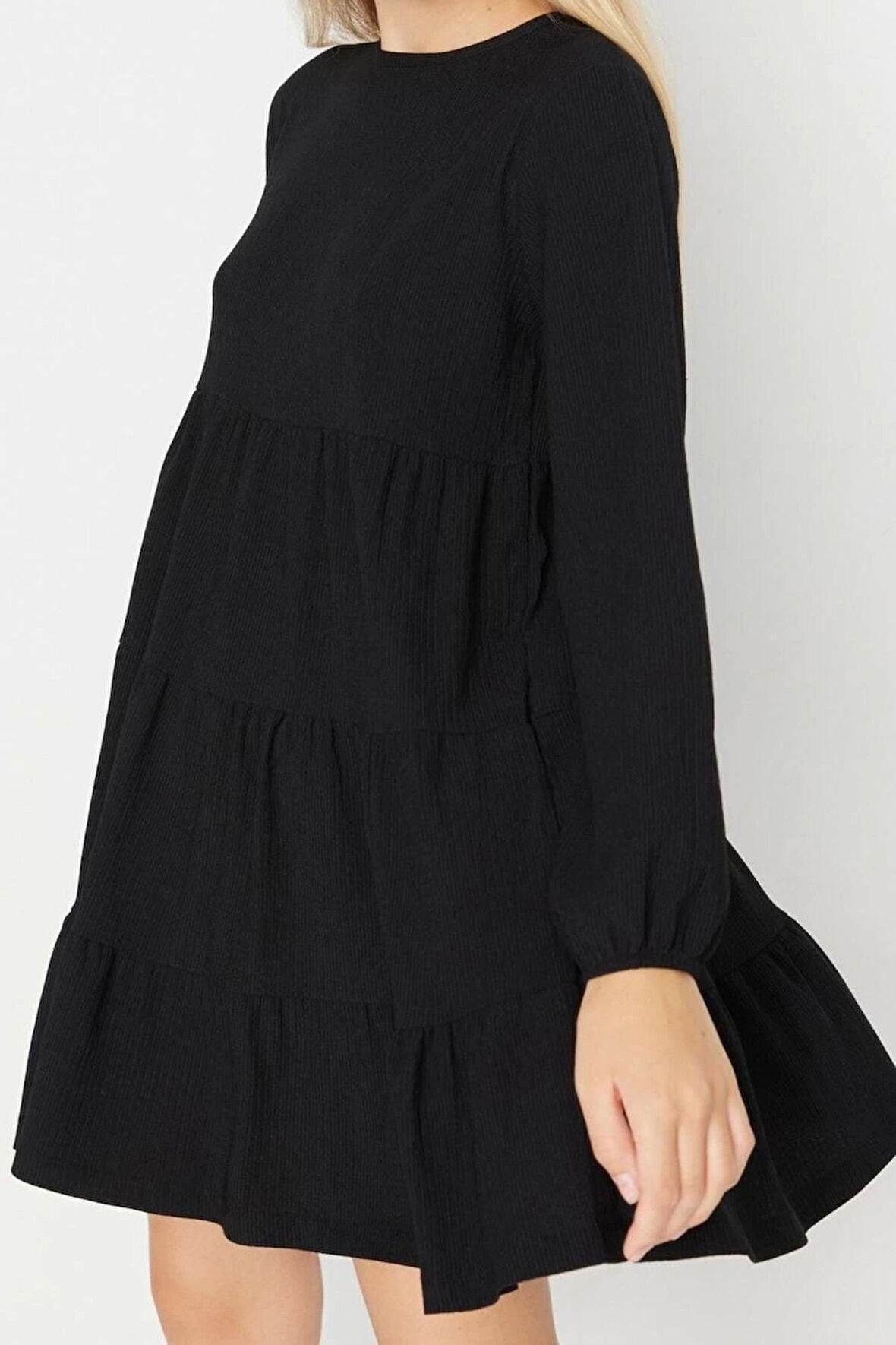 Moda Stil Relaxed Bisiklet Yaka Mini Boy Volanlı Skater Belden Açılan Bürümcük Dokulu Örme Elbise