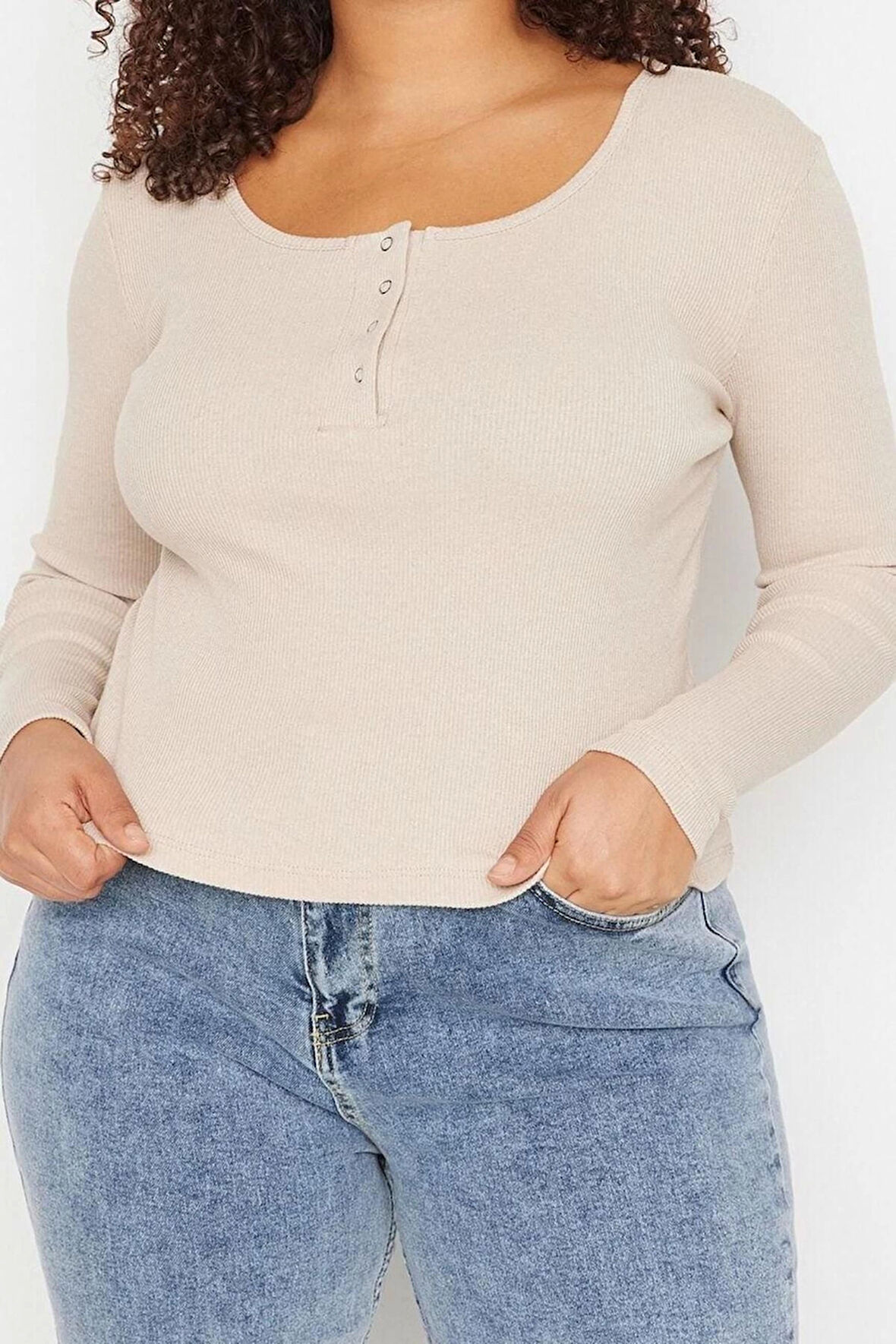 Stil Kadın U Yaka Çıtçıt Detaylı Bluz Crop Örme Regular Kalıp Büyük Beden