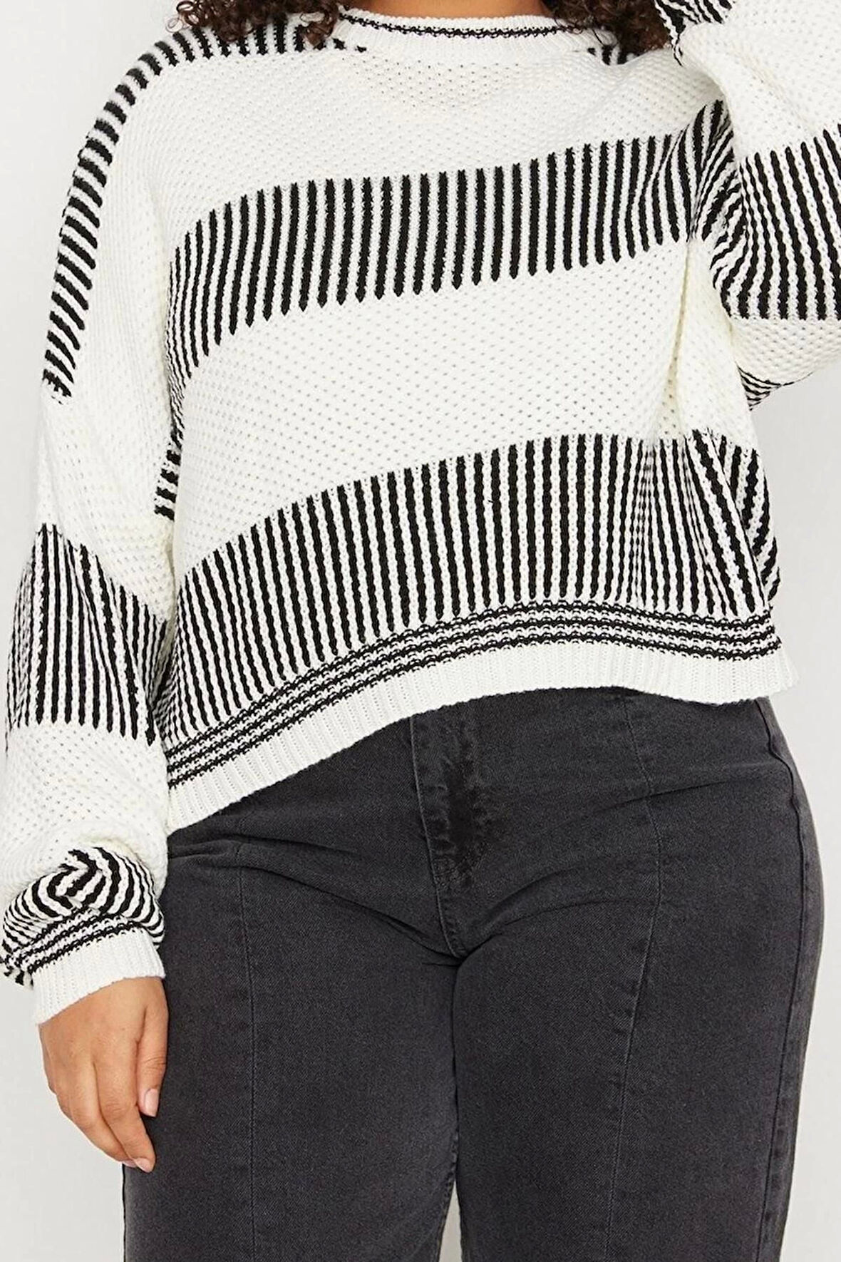 Büyük Beden Kadın Modern Tarz Rahat Uzun Bisiklet Yaka Çizgili Kol Crop Triko Kazak