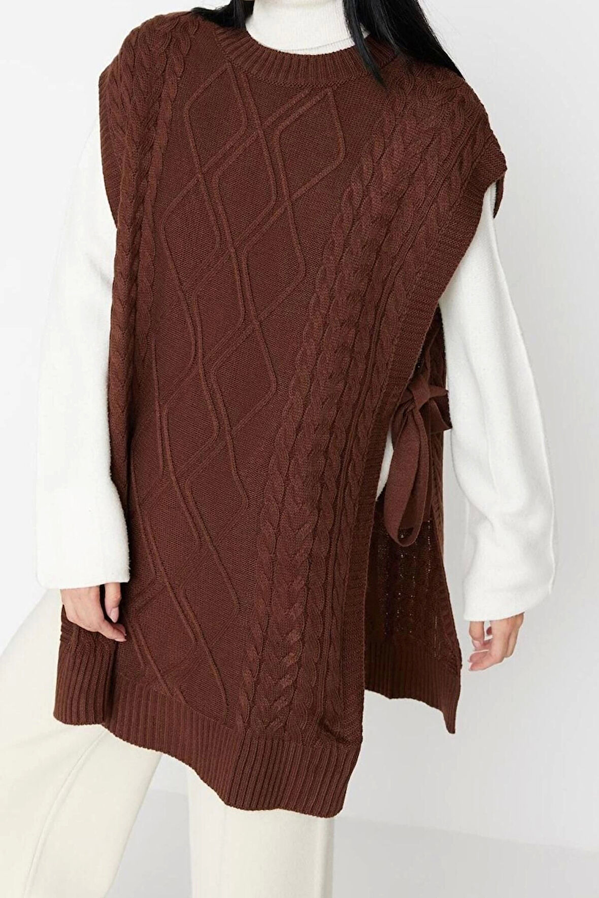 Stil Modern Kadın Midi Düşük Kol Bisiklet Yaka Tesettür Beli Bağlamalı Saç Örgülü Triko Süveter