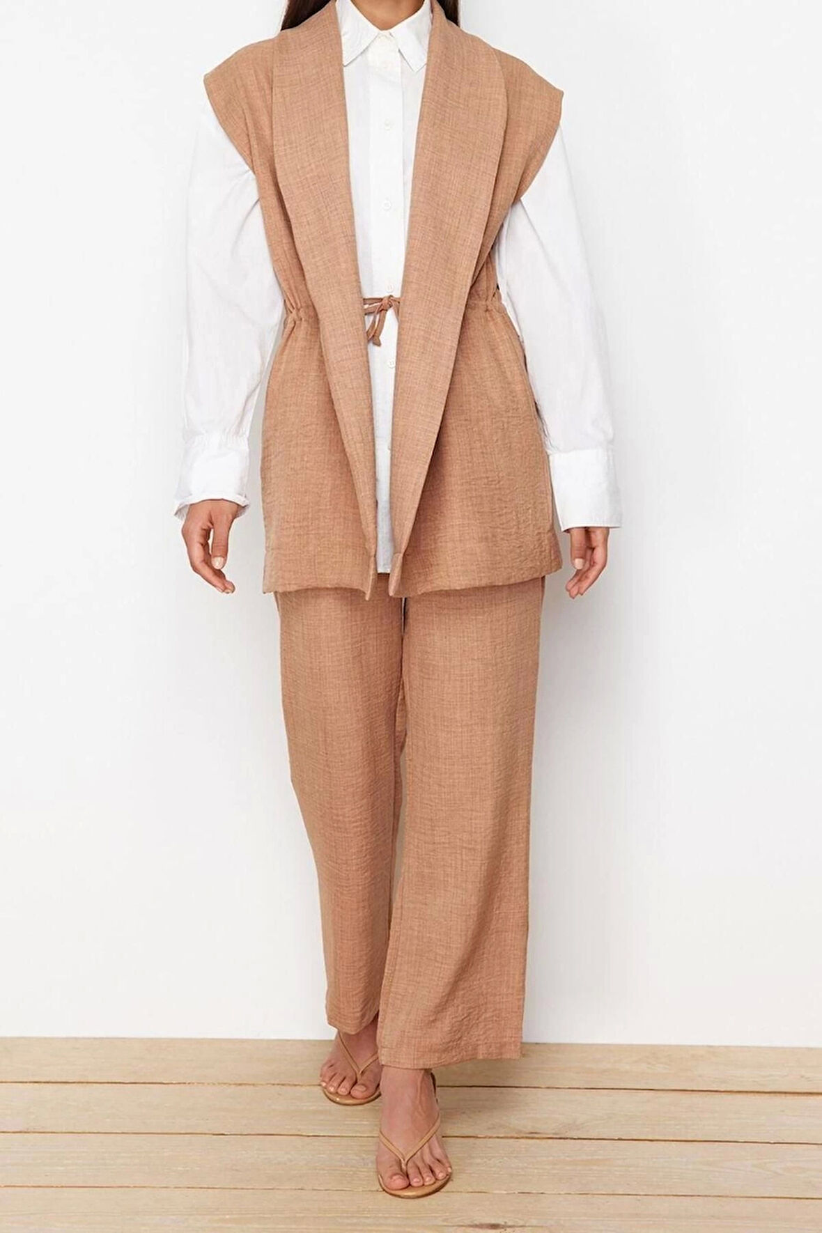 Moda Yüksek Bel Ceket Yaka Düşük Kol İçten Bağlamalı Keten Görünümlü Kimono-Pantolon Dokuma Takım