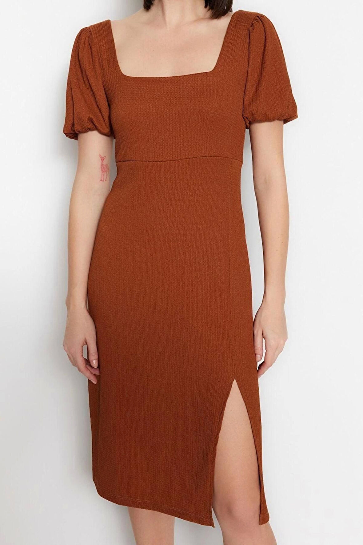 Moda Regular Casual Günlük Bürümcük Örme Kare Yaka Kısa Kol A-Line Midi Boy Elbise