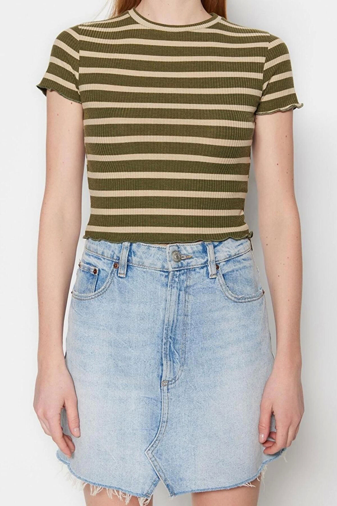 Moda Bisiklet Yaka Örme Slim Çizgili Desen Casual Günlük Crop Kısa Kol Bluz
