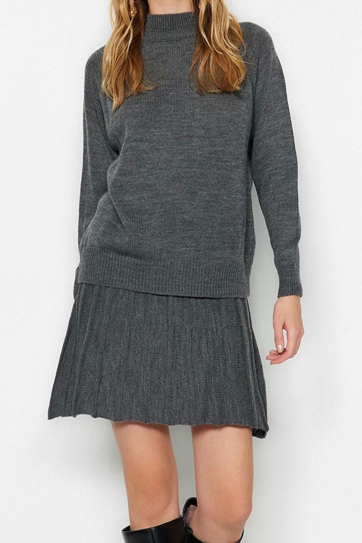 Moda Yüksek Bel Düz Dik Yaka Reglan Kol Casual Günlük Fırfır Detaylı Dik Yaka Triko Alt-Üst Takım
