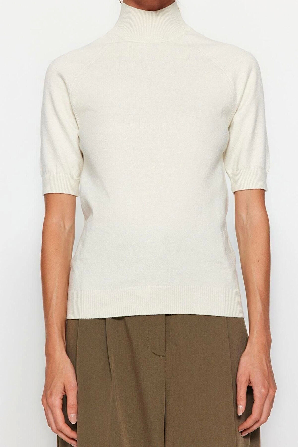Moda Dik Yaka Triko Slim Düz Desen Casual Günlük Regular Kısa Kol Bluz