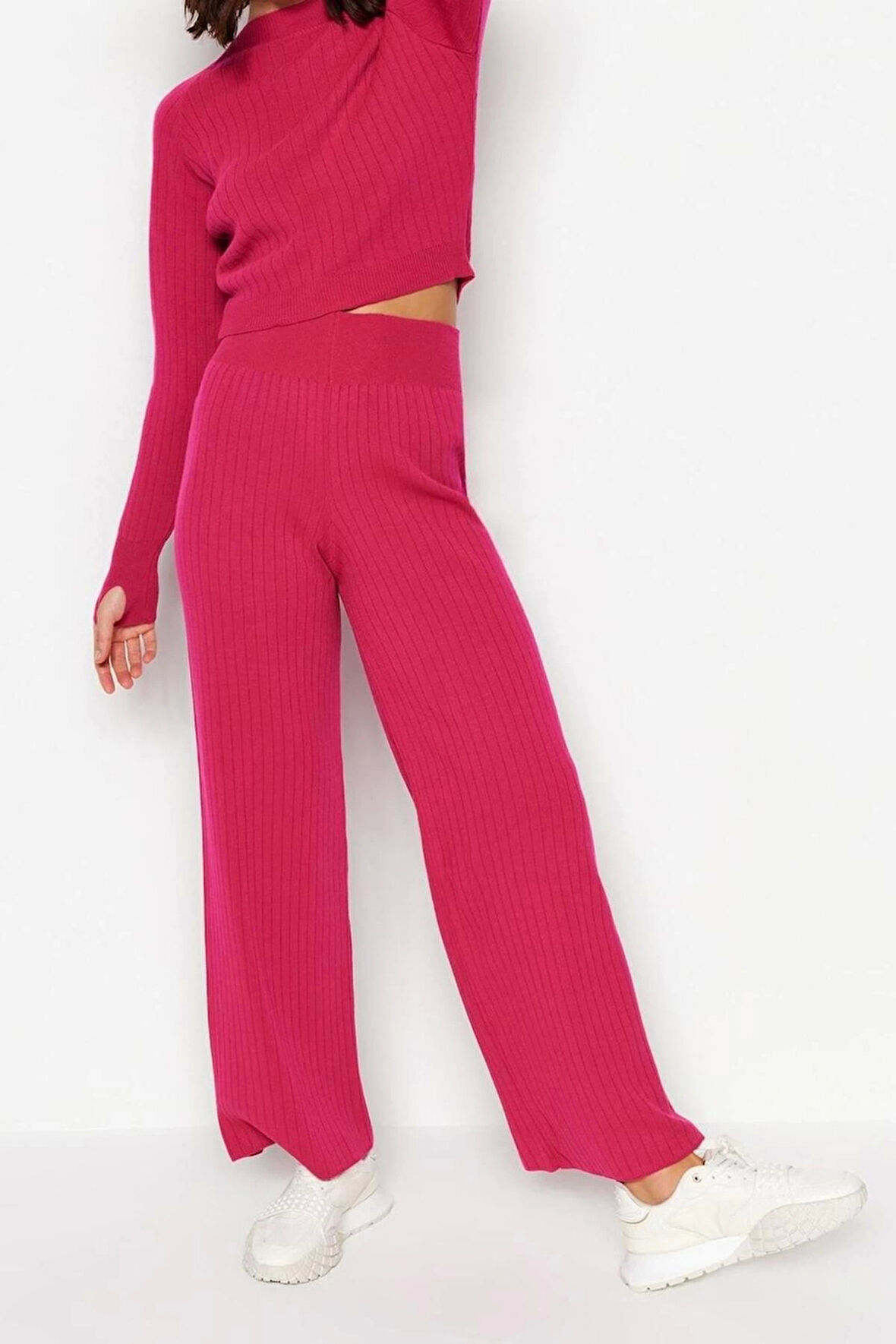 Tarz Kadın Modern Moda Normal Bel Boru Paça Dik Yaka Crop Parmak Detaylı Triko Alt-Üst Takım