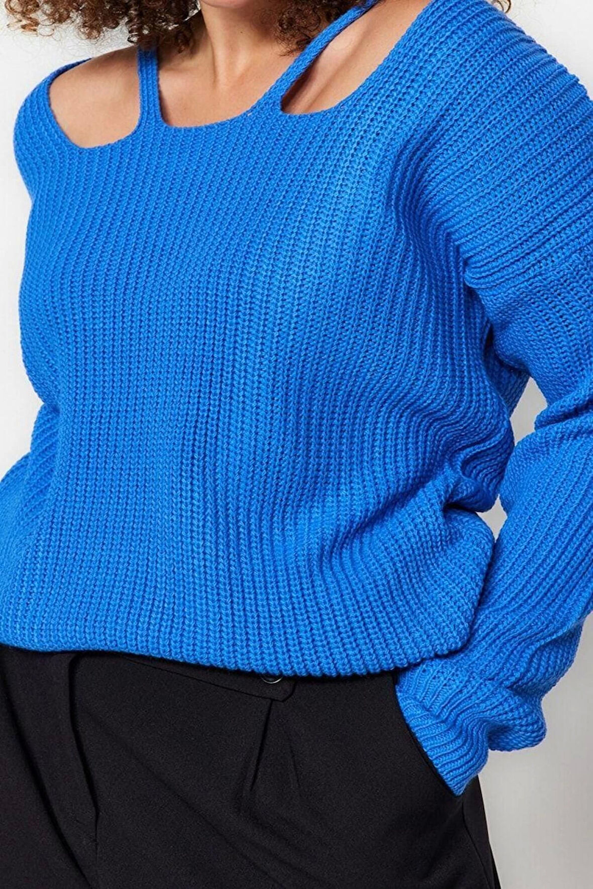 Büyük Beden Kadın Modern Tarz Rahat Uzun Kare Yaka Düz Kol Regular Triko Kazak