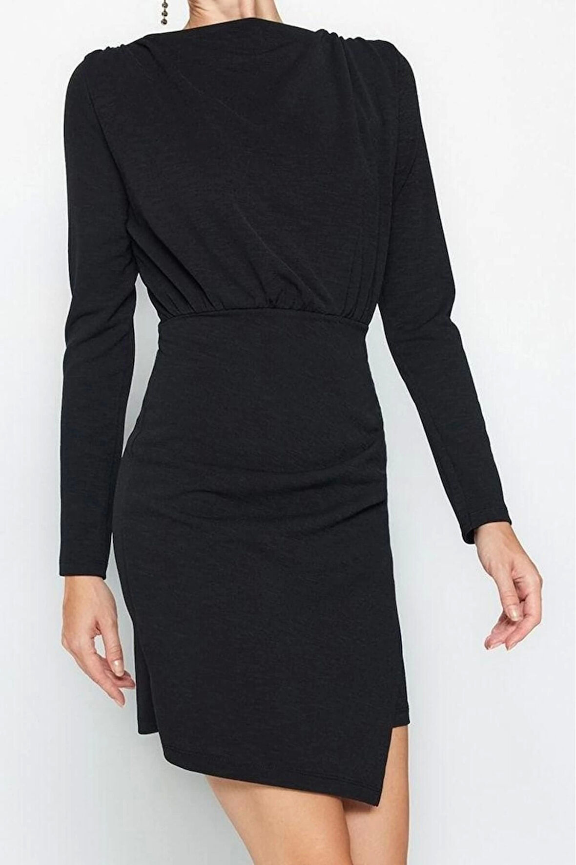 Moda Stil Slim Kayık Yaka Mini Boy Premium Dokulu Krep Drape Detaylı Örme Elbise