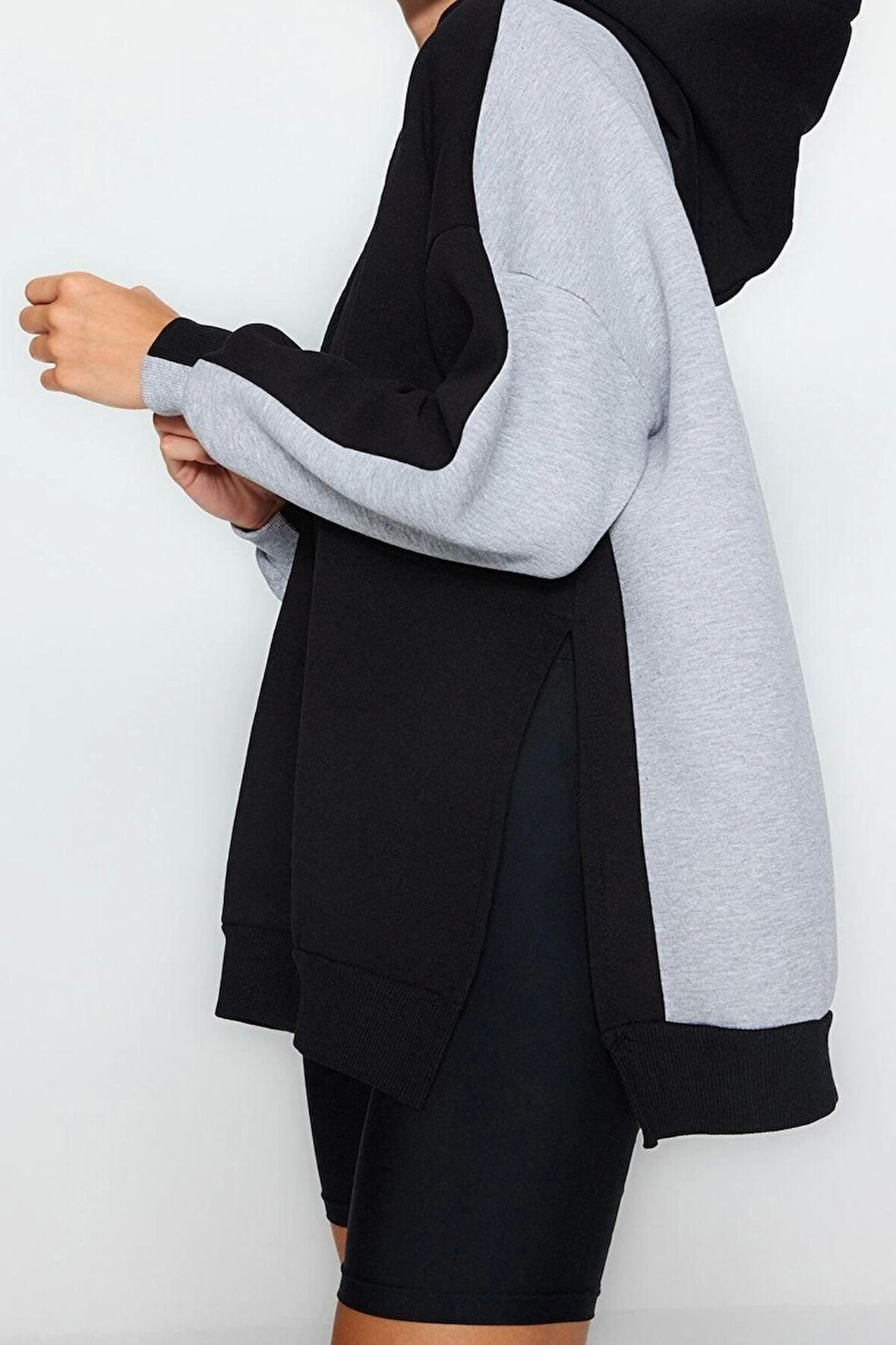 Tarz Oversize Kapüşonlu Düşük Kol Uzun Geniş Kalıp İçi Polarlı Örme Spor Sweatshirt