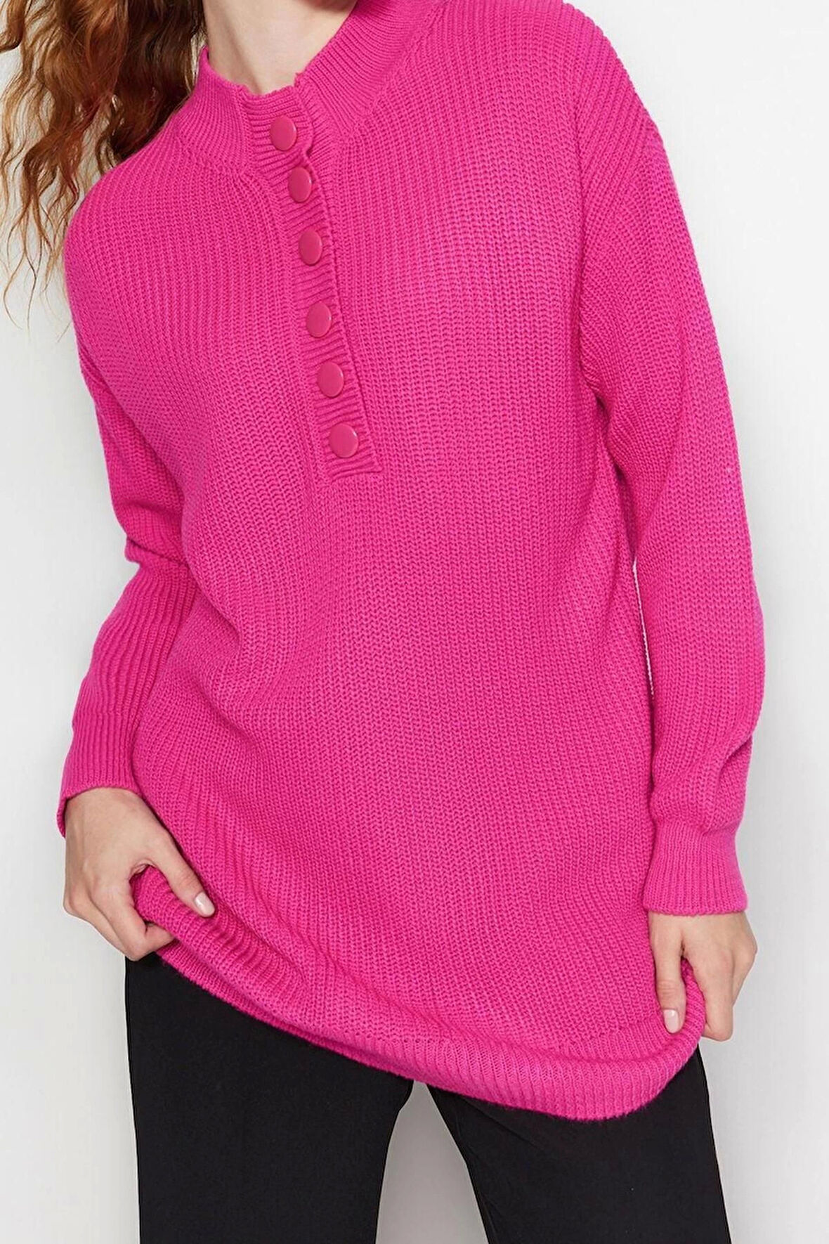 Kadın Modern Tarz Rahat Uzun Düğmeli Yaka Düz Kol Regular Triko Kazak