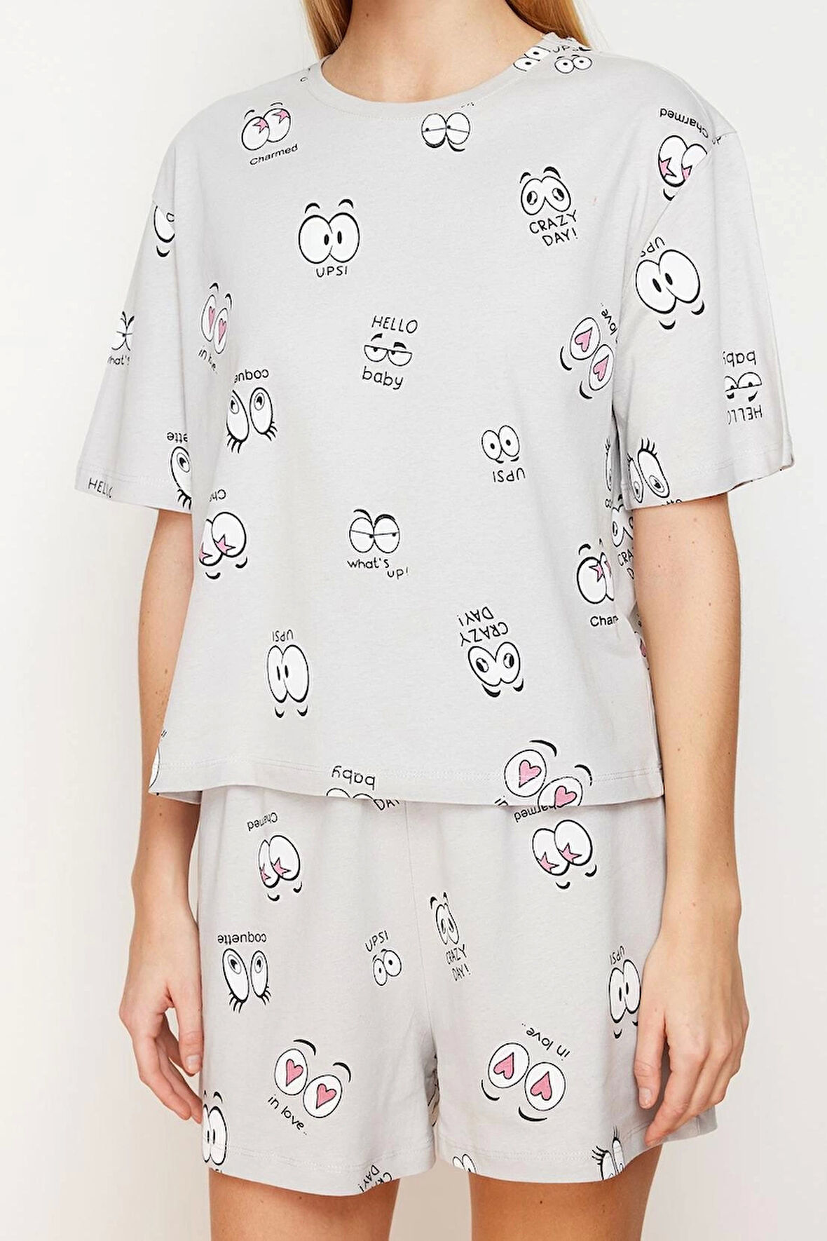 Tarz Rahat Kısa Kollu Boru Paça %100 Pamuklu Eğlence Desenli Örme Pijama Takımı