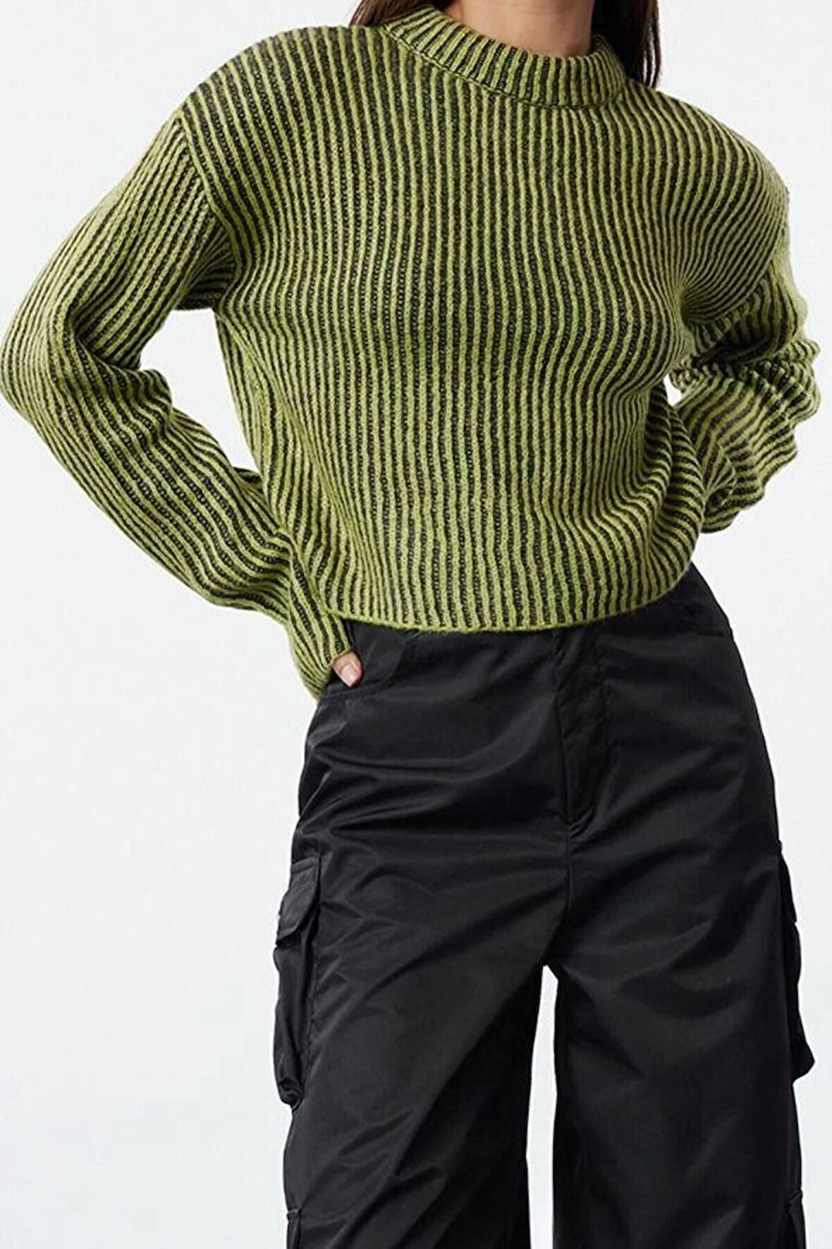 Stil Modern Kadın Crop Standart Kol Bisiklet Yaka Yeşil Yumuşak Dokulu Triko Kazak