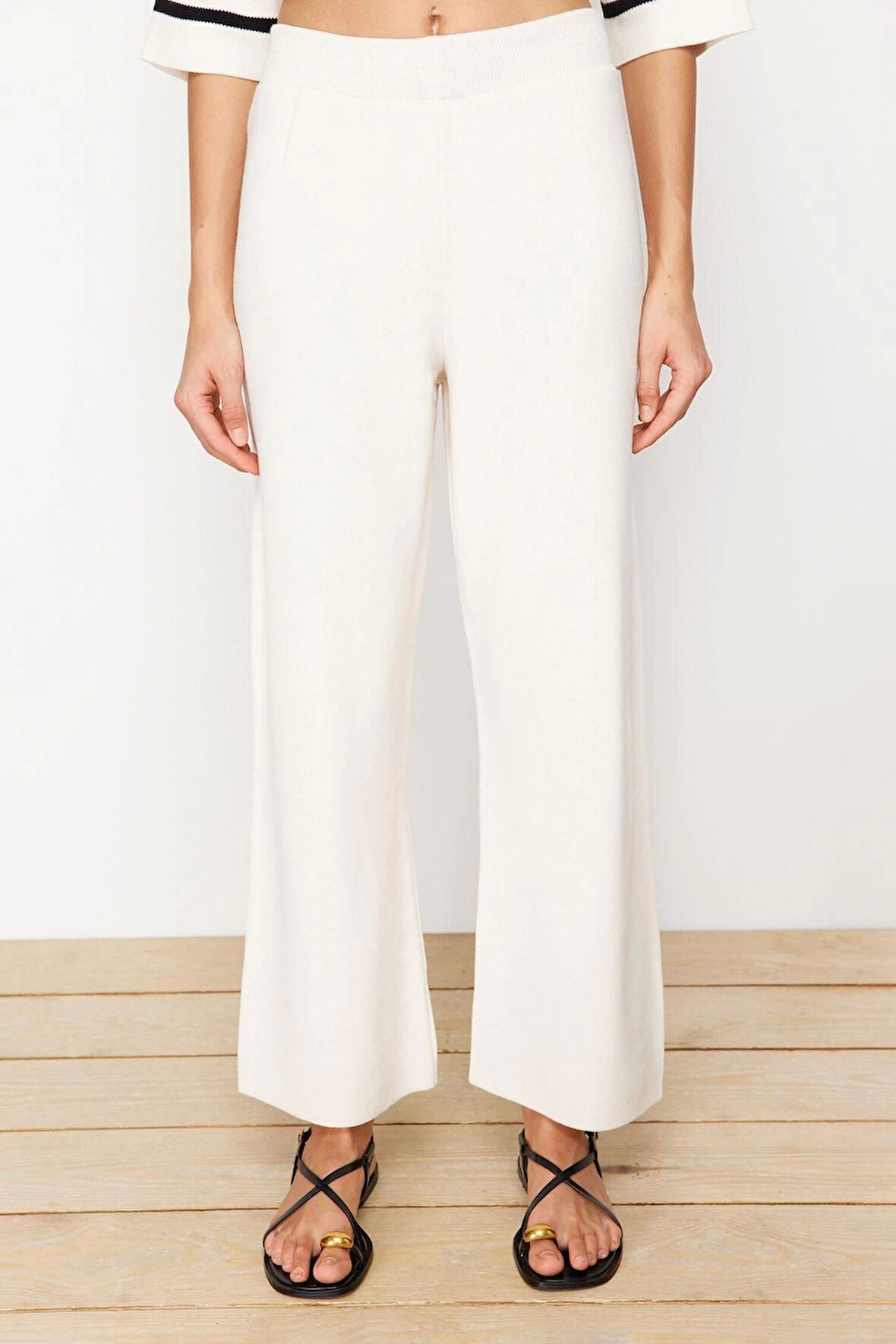 Tarz Kadın Modern Normal Bel Boru Paça Bisiklet Yaka Çizgili T-Shirt Görünümlü Triko Alt-Üst Takım