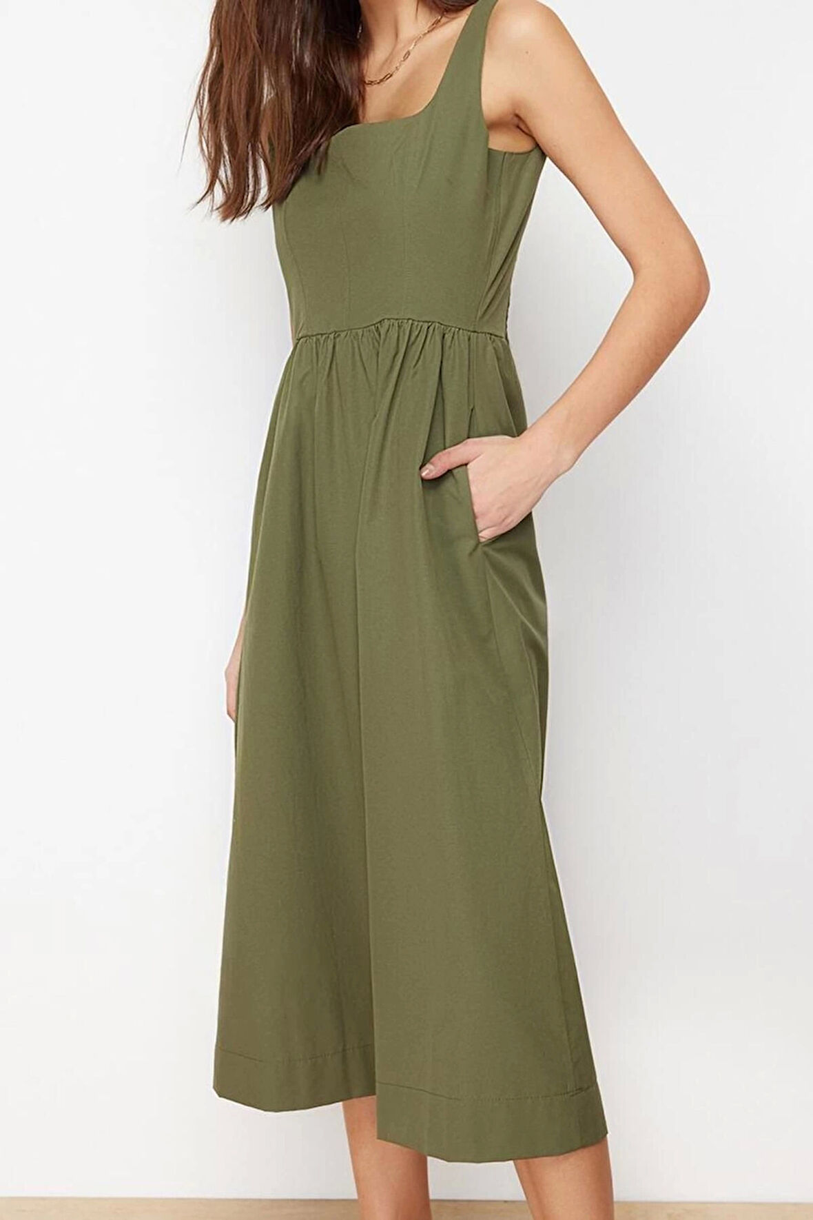 Moda Stil Regular Kare Yaka Midi Boy Belden Açılan Korse Dikiş Detaylı Dokuma Elbise