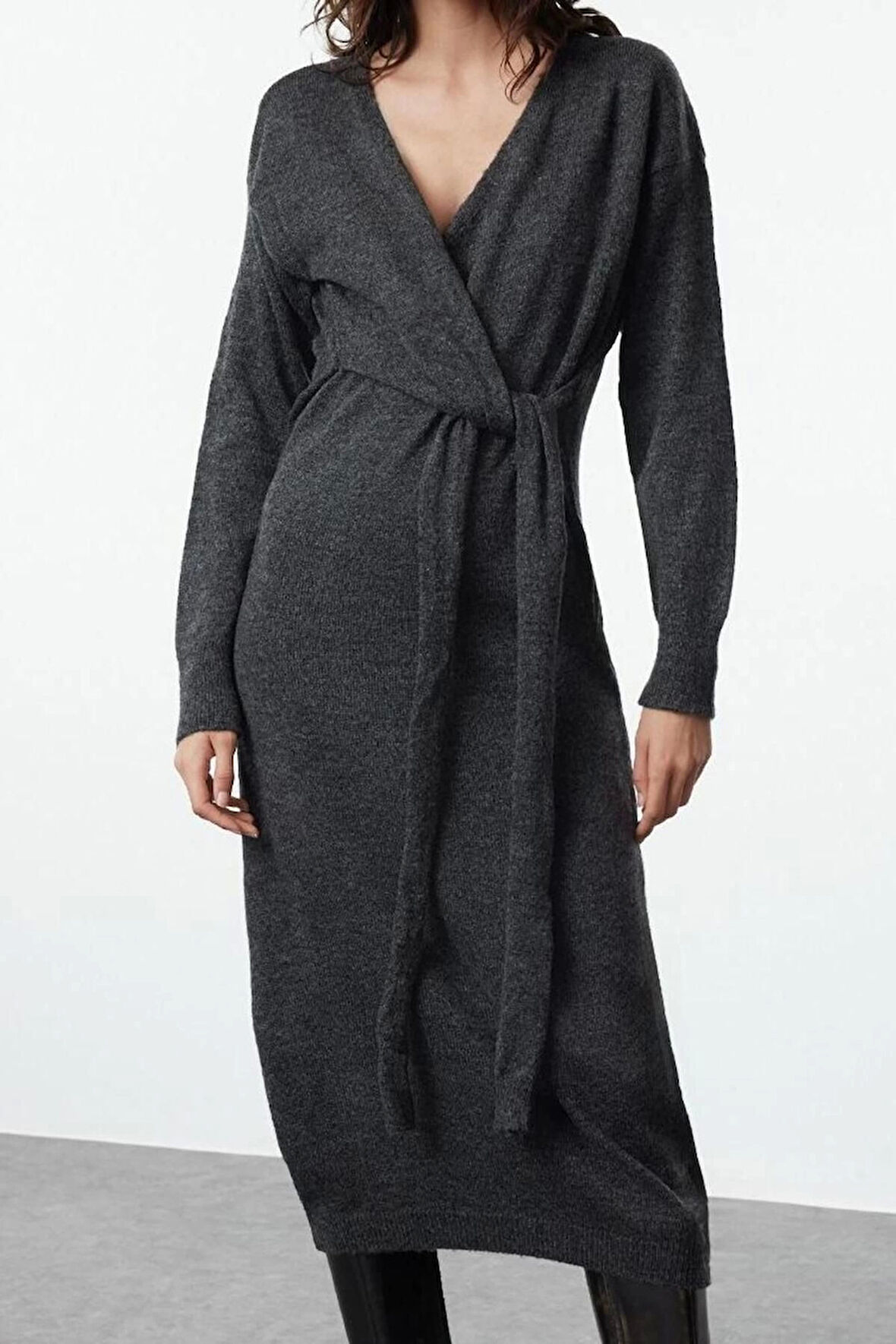 Moda Stil Kruvaze Kruvaze Midi Boy Yumuşak Dokulu Triko Yaka Bağlamalı Elbise