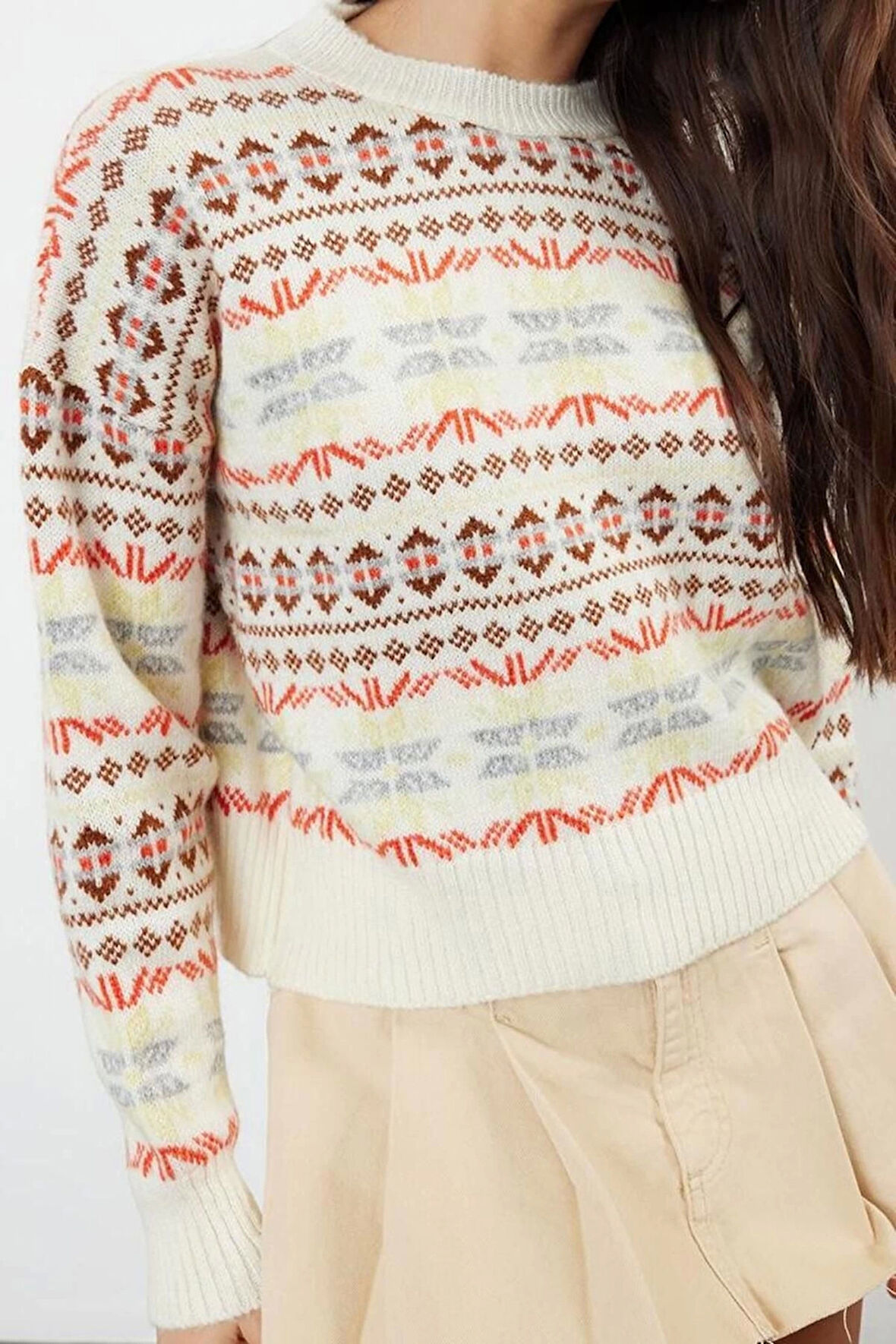 Stil Modern Kadın Regular Standart Kol Bisiklet Yaka Geniş Kalıp Yumuşak Dokulu Desenli Triko Kazak