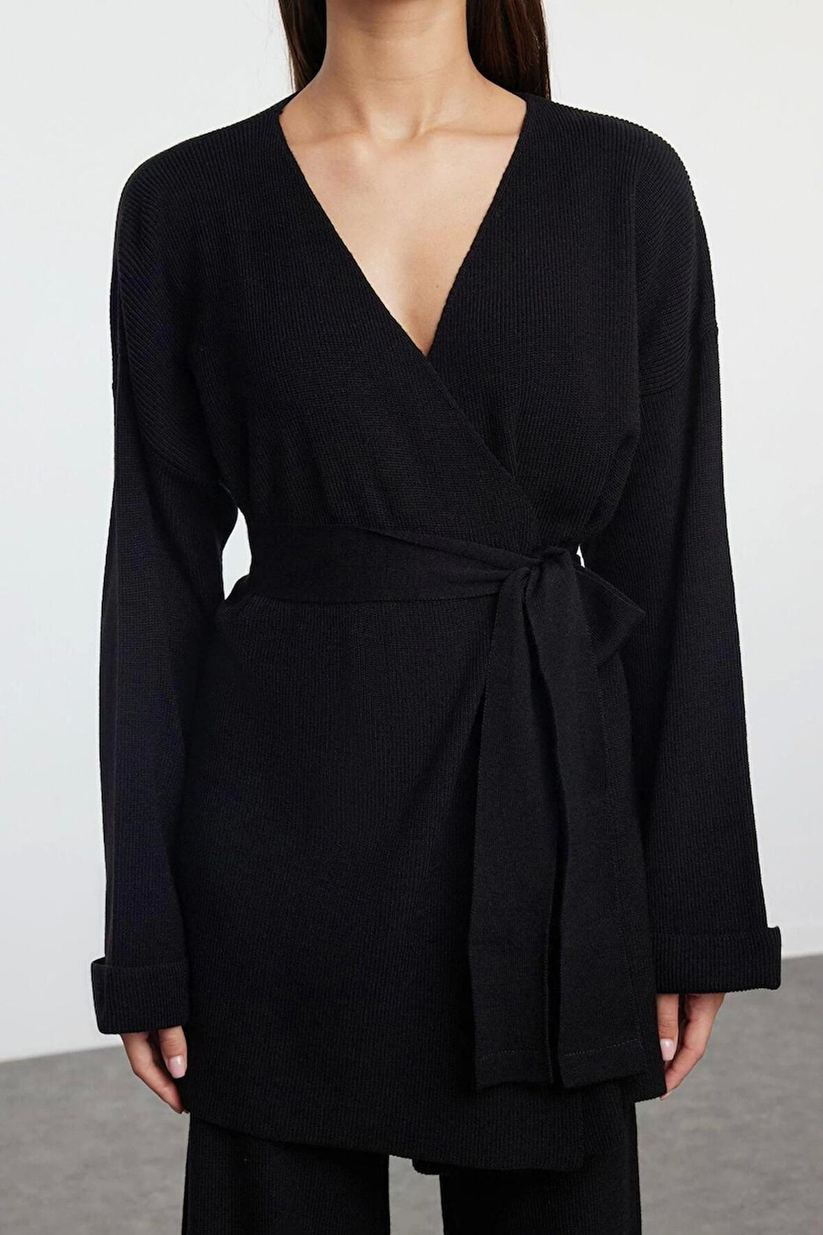 Tarz Kadın Modern Moda Normal Bel Boru Paça V Yaka Midi Boy Triko Alt-Üst Takım