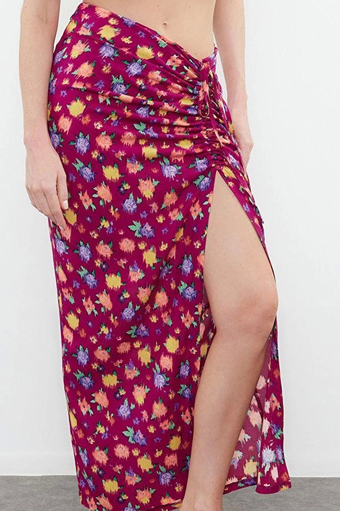 Modern Tarz Astarsız Dokuma Maxi Boy Desenli Yırtmaç Detaylı Midi Boy Dokuma Etek