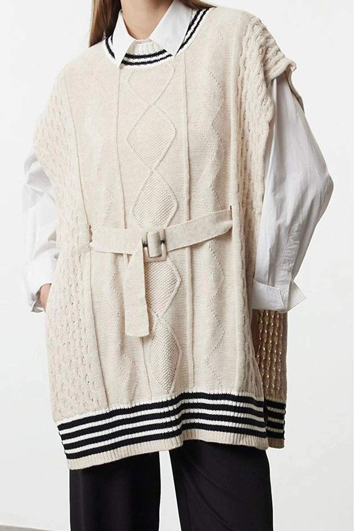 Kadın Modern Tarz Rahat Uzun Bisiklet Yaka Saç Örgü Kol Regular Triko Süveter