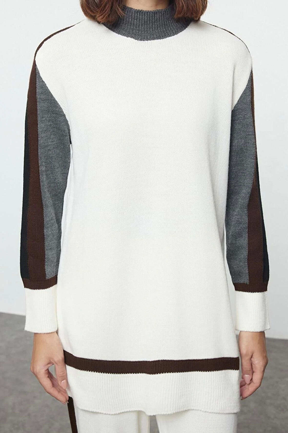 Tarz Kadın Modern Moda Normal Bel Geniş Paça Dik Yaka Beyaz Renk Bloklu Dik Yaka Triko Alt-Üst Takım